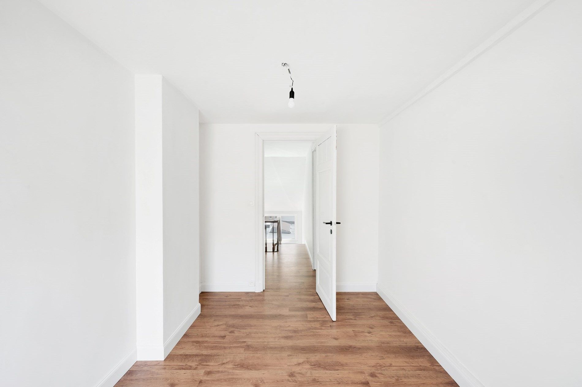 Gerenoveerd herenhuis met 5 kamers te Zeebrugge foto 24