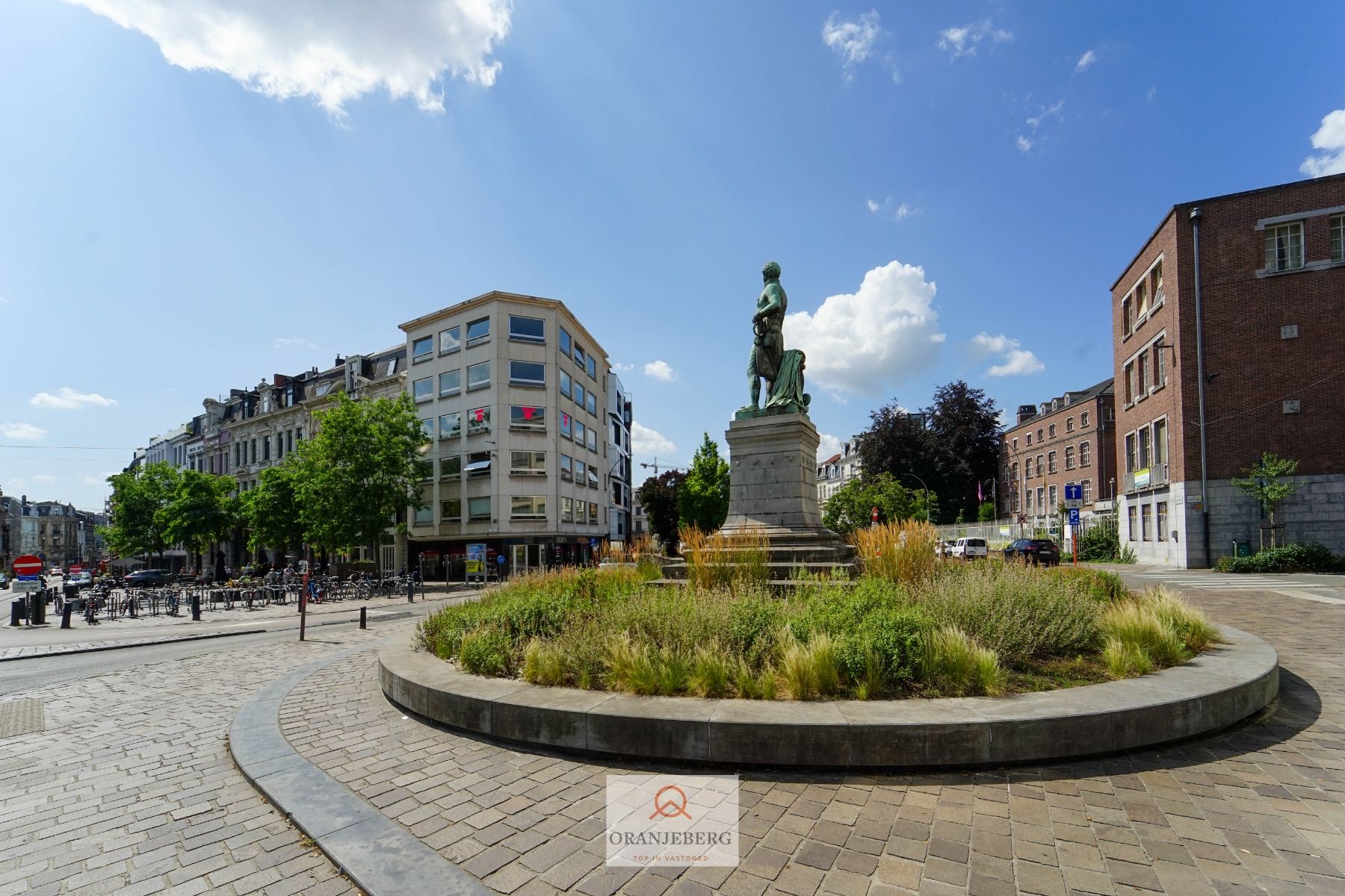 Instapklaar hoekkantoor met 5 ruimtes aan François Laurentplein foto 26