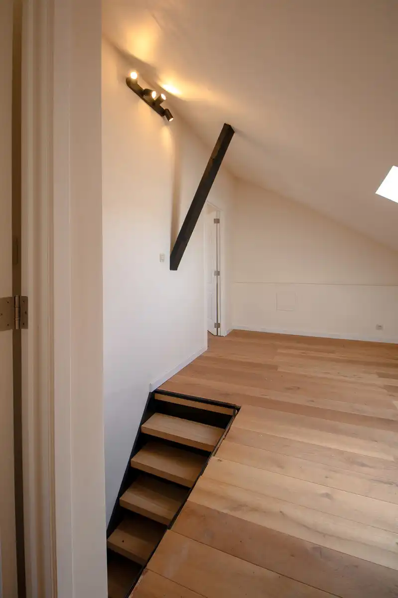 Prachtig gerenoveerde woning voor gemengd gebruik. foto 28