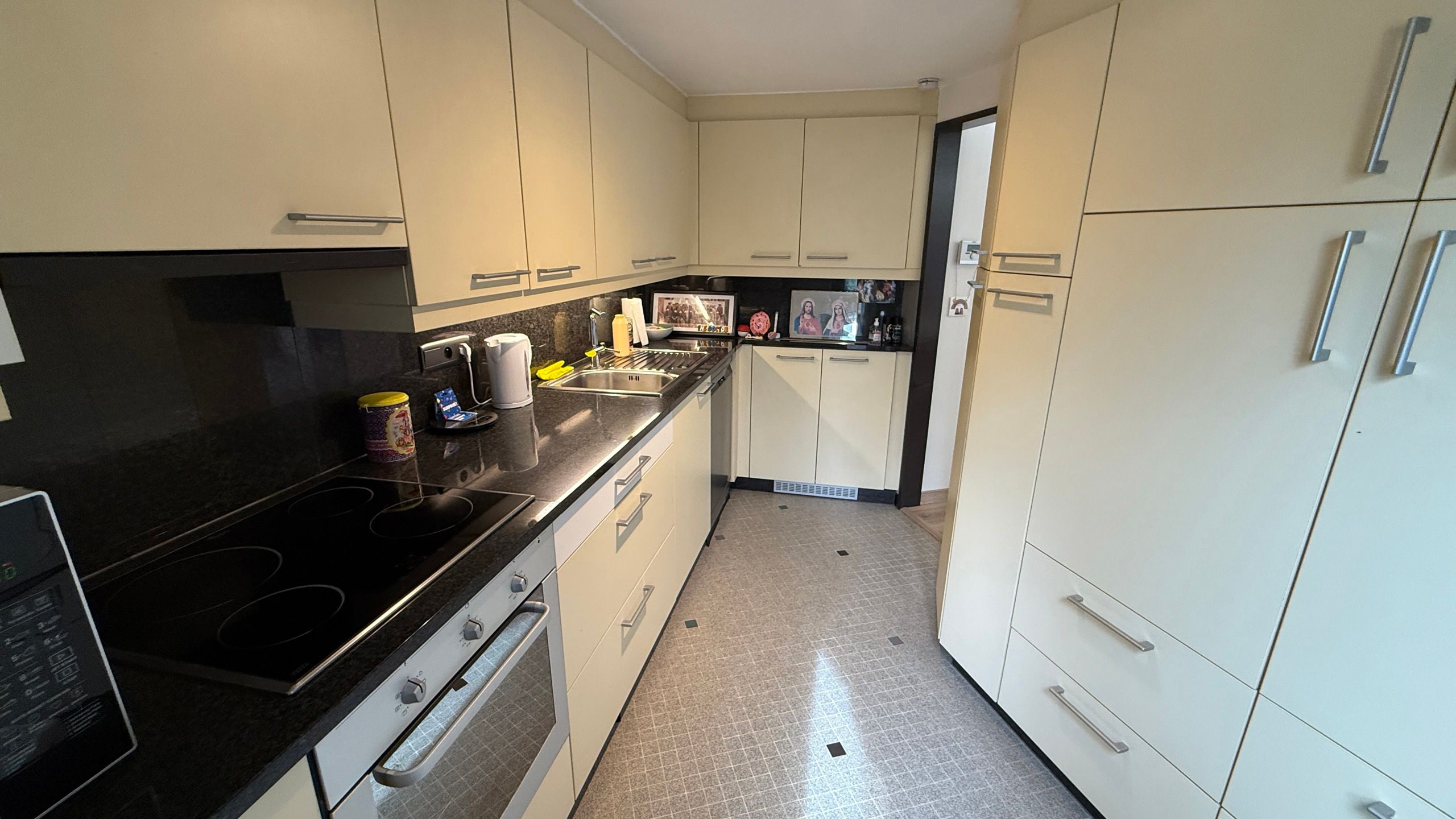 Handelspand met woonst op uitstekende locatie foto 4