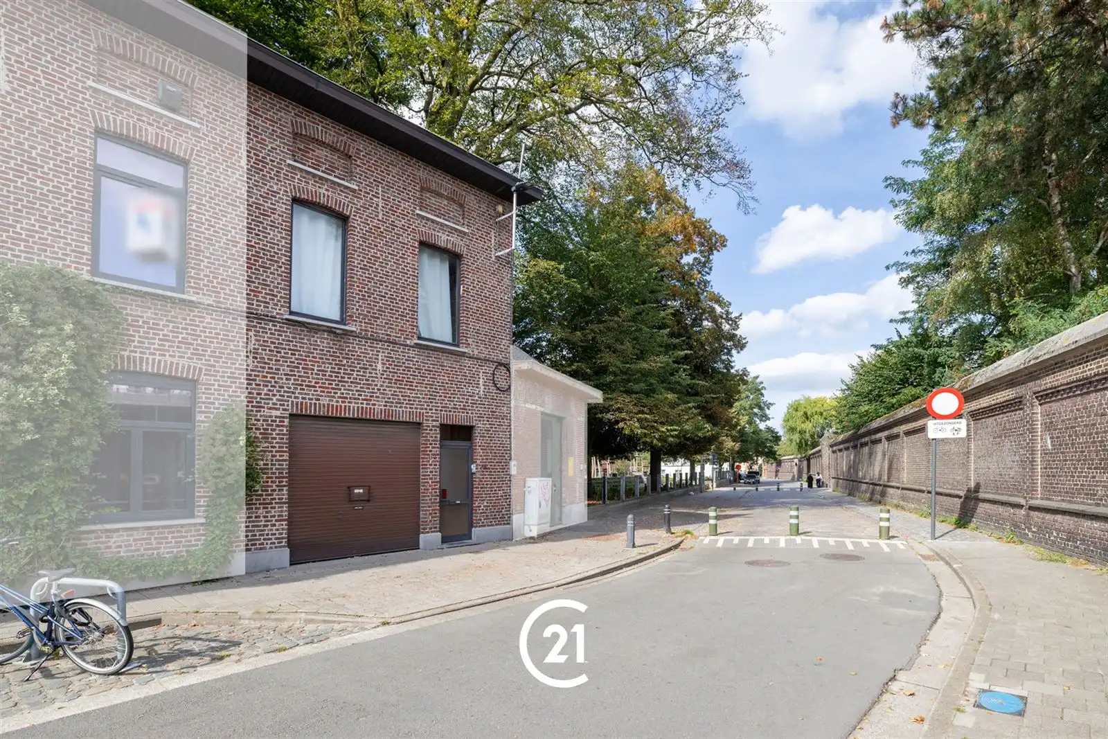 Hoofdfoto van de publicatie: Stadswoning met inpandige garage nabij het centrum van Gent