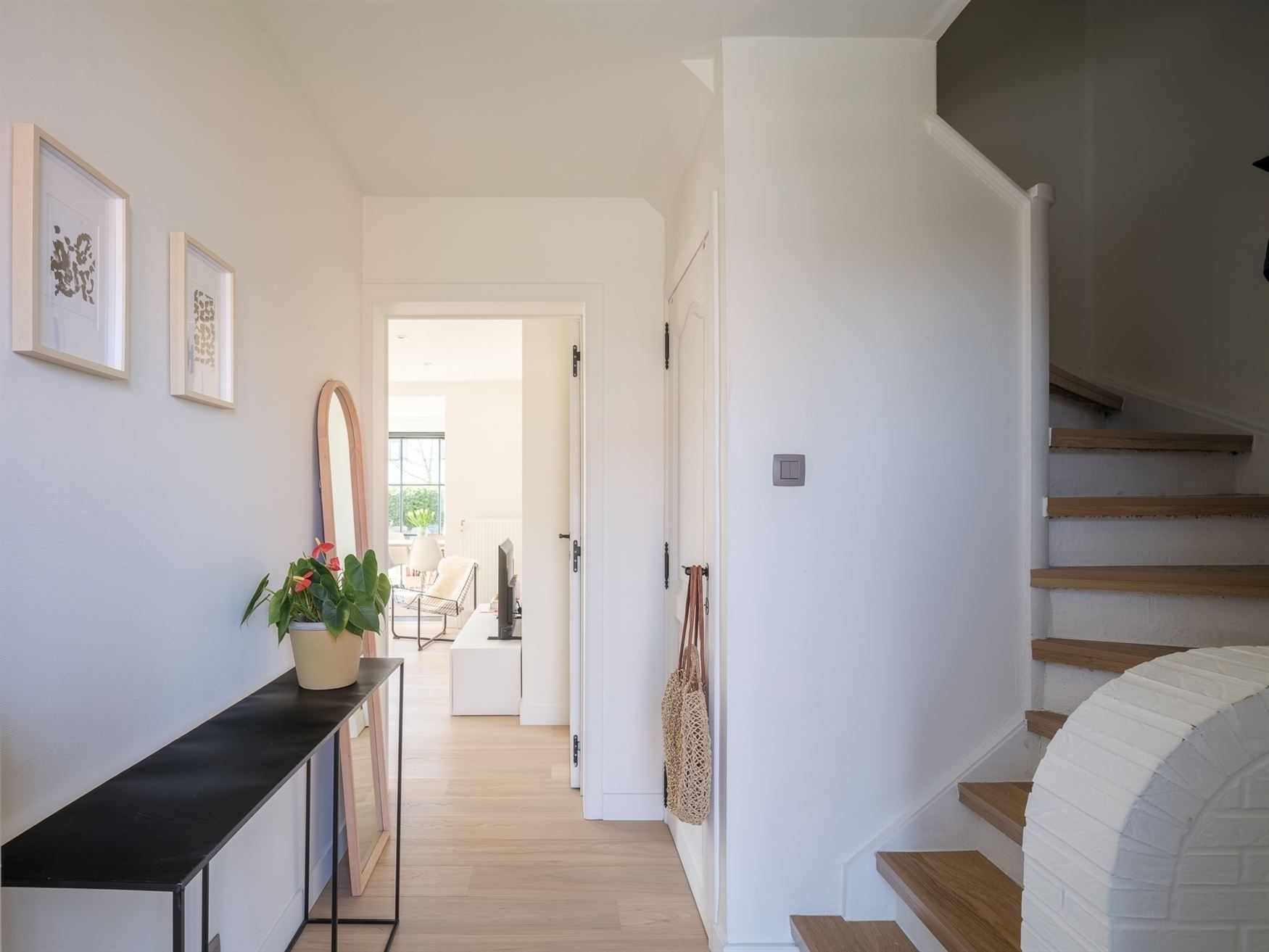 Instapklare woning met zonnige tuin foto 11