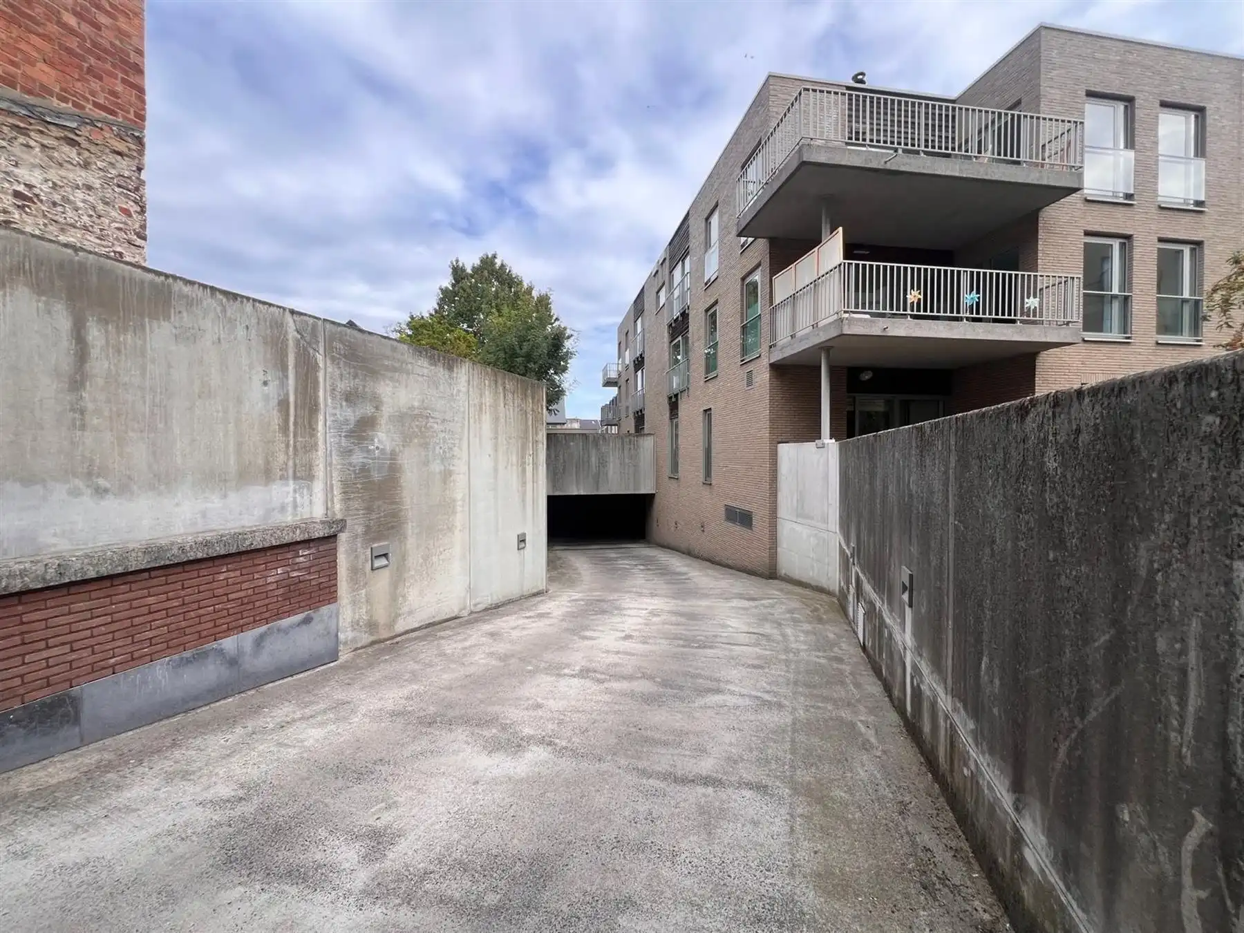 Ruim en stijlvol appartement te huur in Residentie IJsfabriek, centrum Strombeek-Bever foto 11
