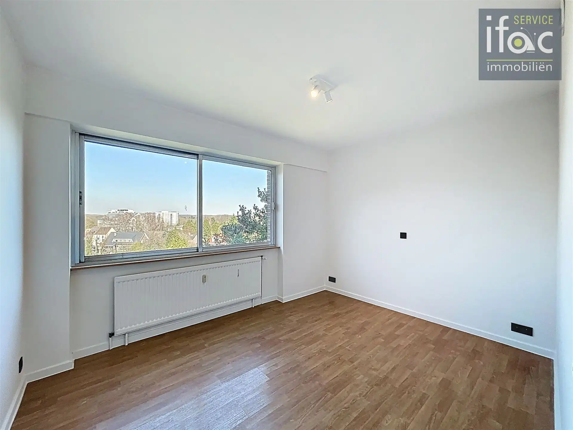 Volledig gerenoveerd appartement met gunstig EPC foto 16