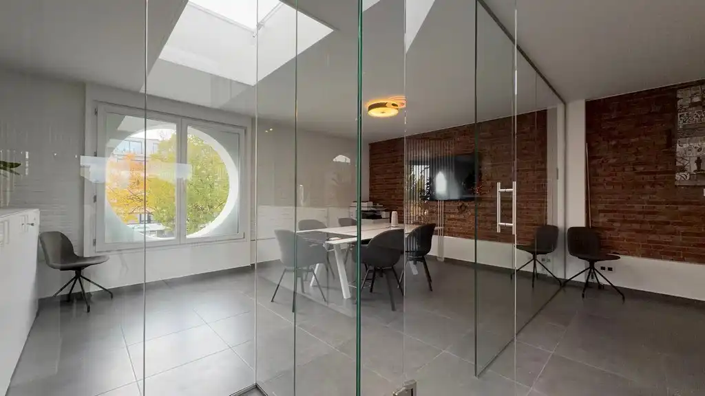 Mooi ingerichte kantoorruimte te huur in Wilrijk foto 9