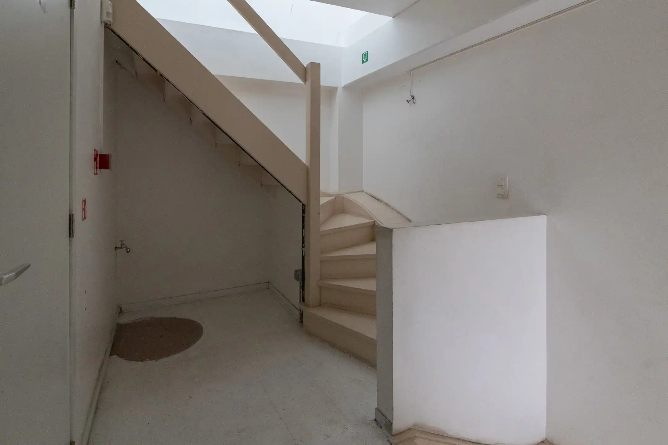 Gebouw te koop foto 14