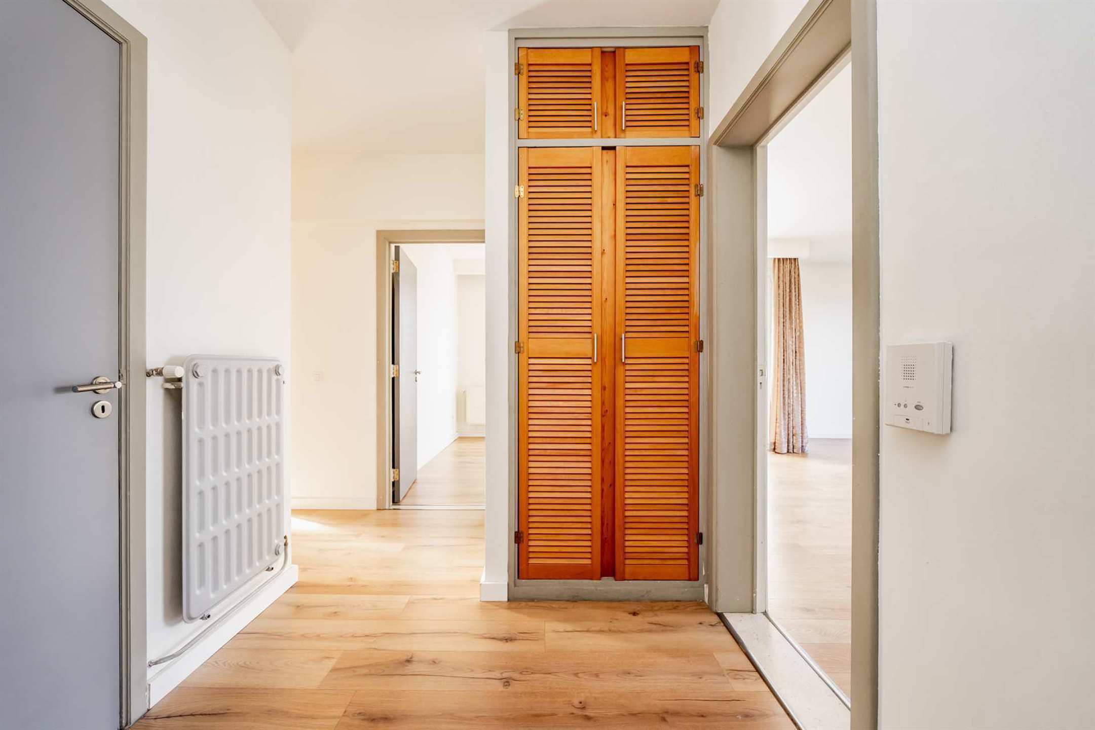 Ruim 3 slaapkamer appartement met prachtig uitzicht foto 15