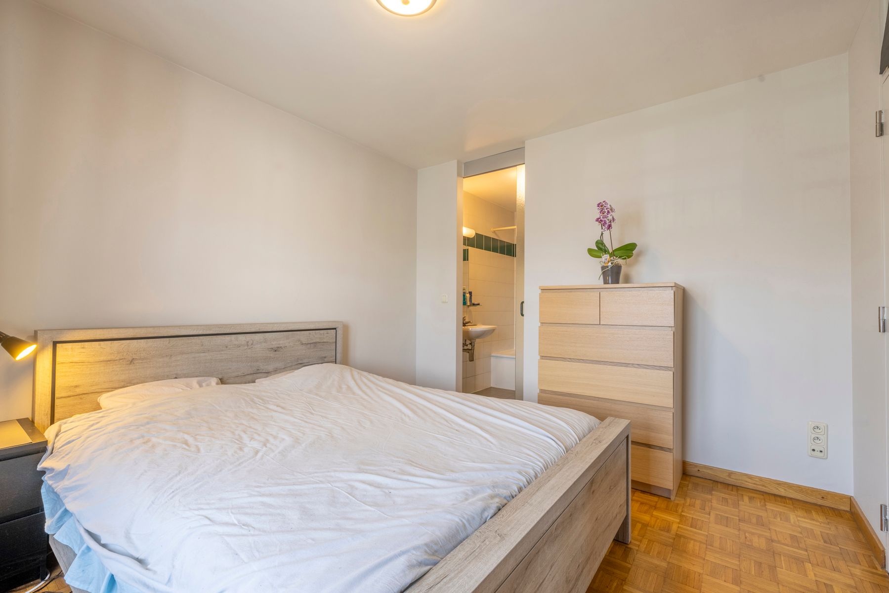 Lichtrijk 1 slaapkamer appartement op toplocatie foto 10