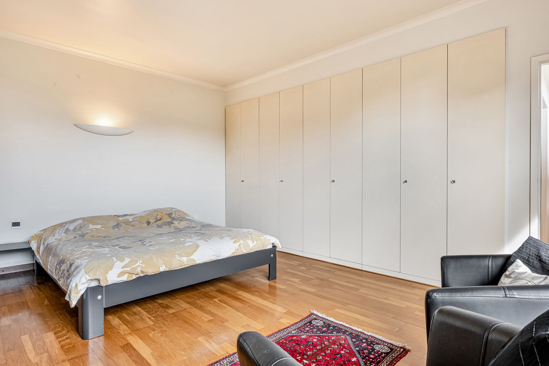 Unieke architecturale bungalow met 4 slpk  foto 17