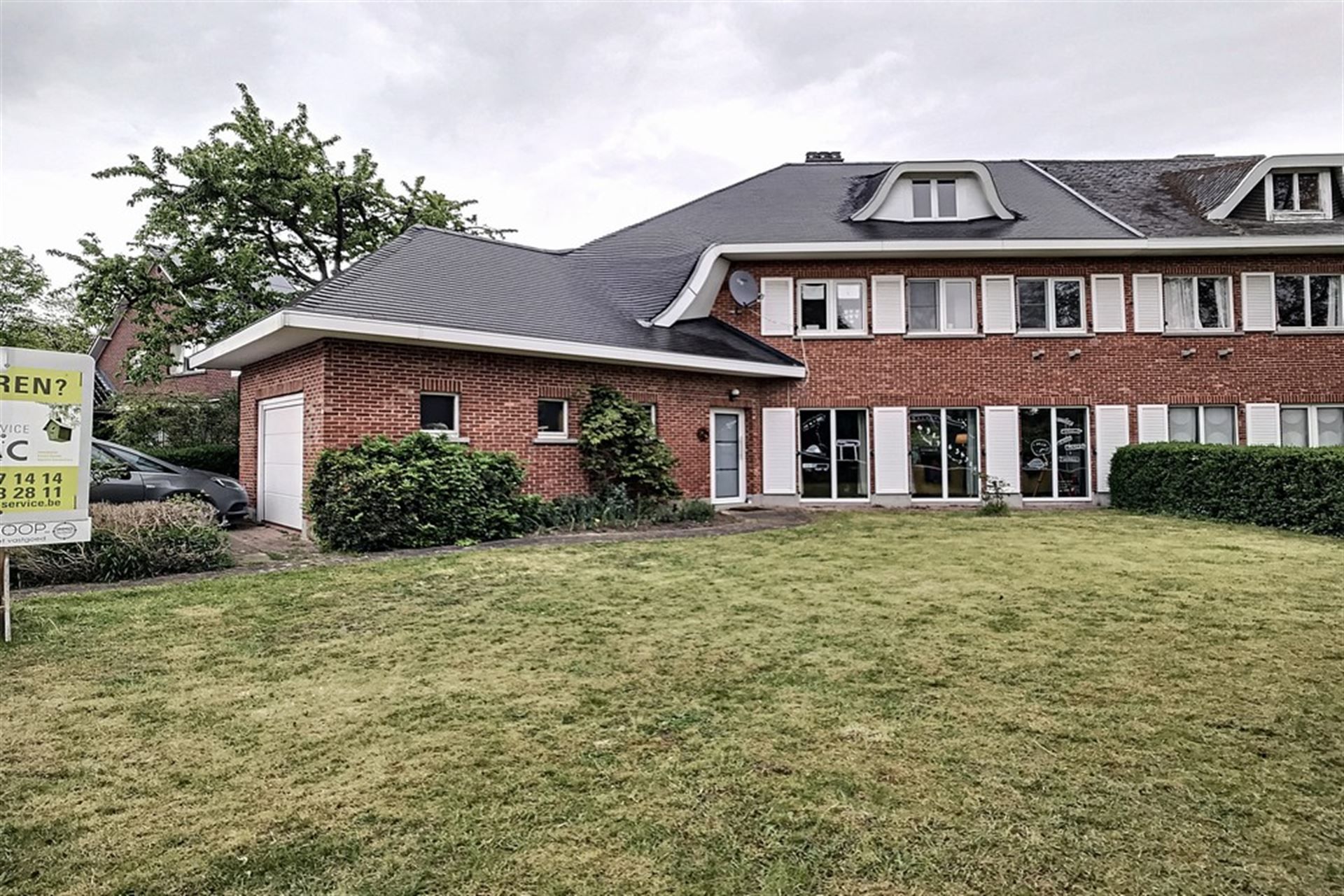 Huis foto {{pictureIndex}}