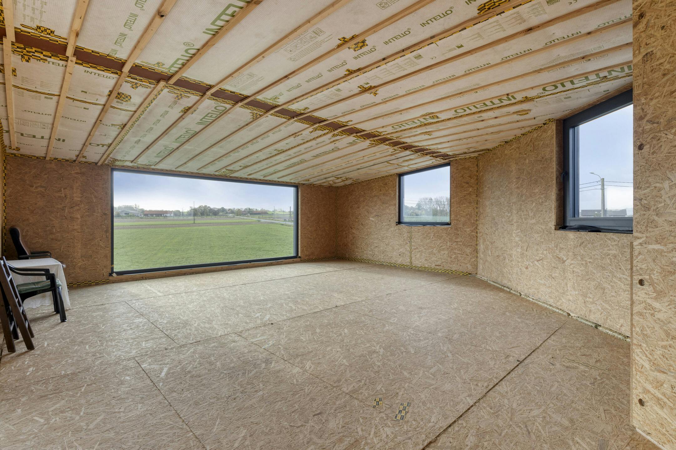 Moderne houtskeletwoning met panoramisch uitzicht foto 7