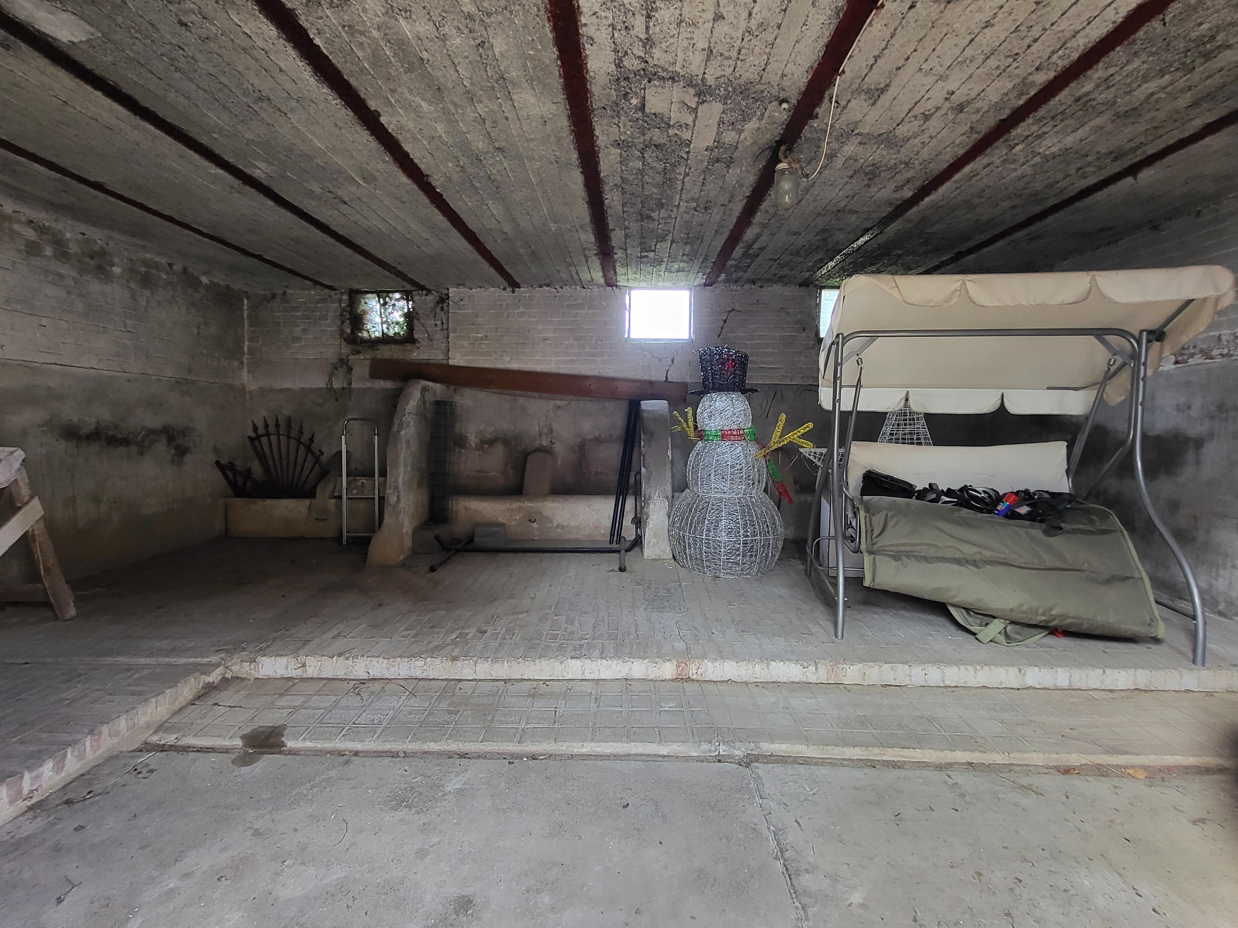 Prachtig dorpswoning / hoeve op 1246m² met stallingen en aanpalend bouwgrond.  foto 31