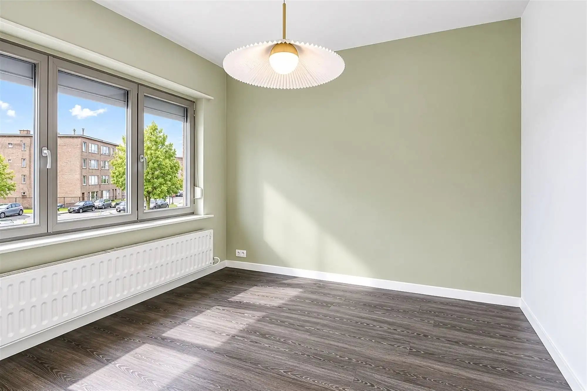 Instapklaar huis met grote tuin op centrale locatie in Borsbeek foto 22