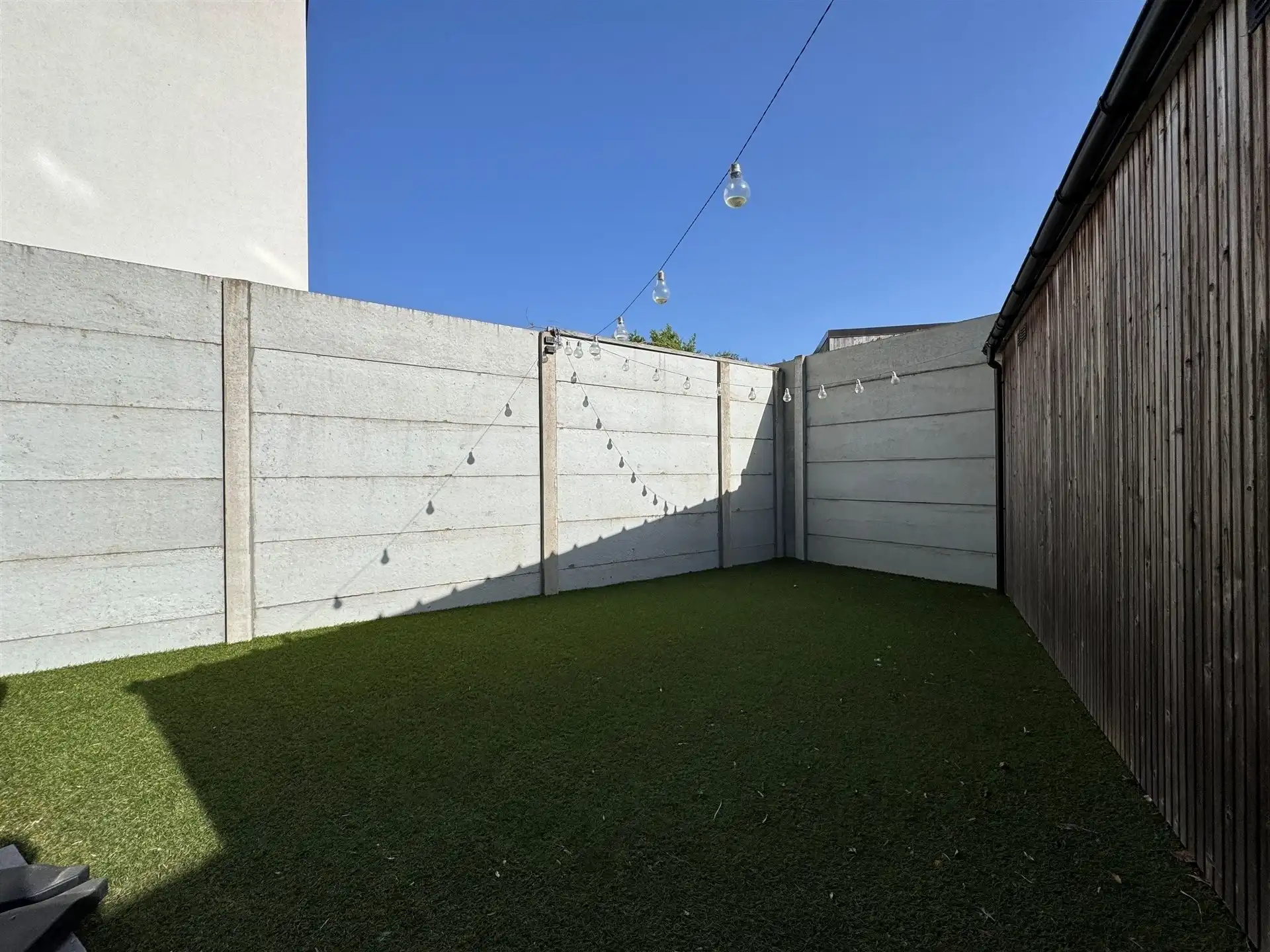 Moderne energiezuinige 3 slaapkamer woning met tuin en staanplaats. foto 13