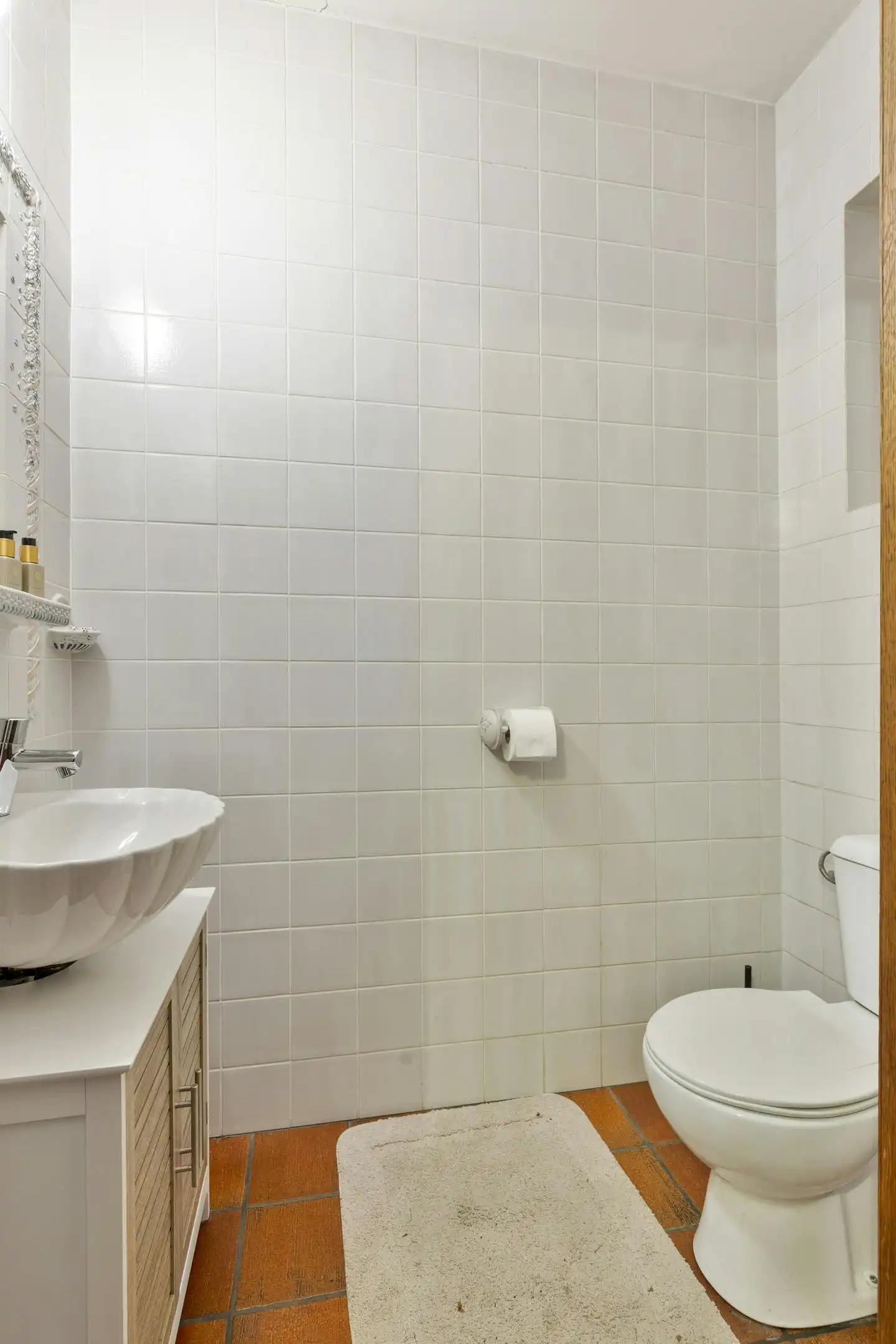 Ruime bungalow met gastenverblijf of ruimte voor bijberoep foto 11