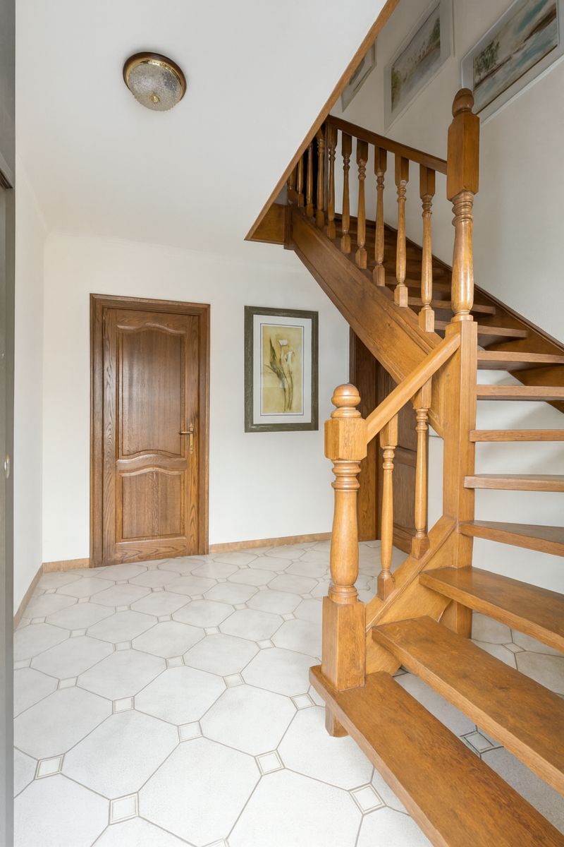 Ruime Villa te Hombeek foto 3