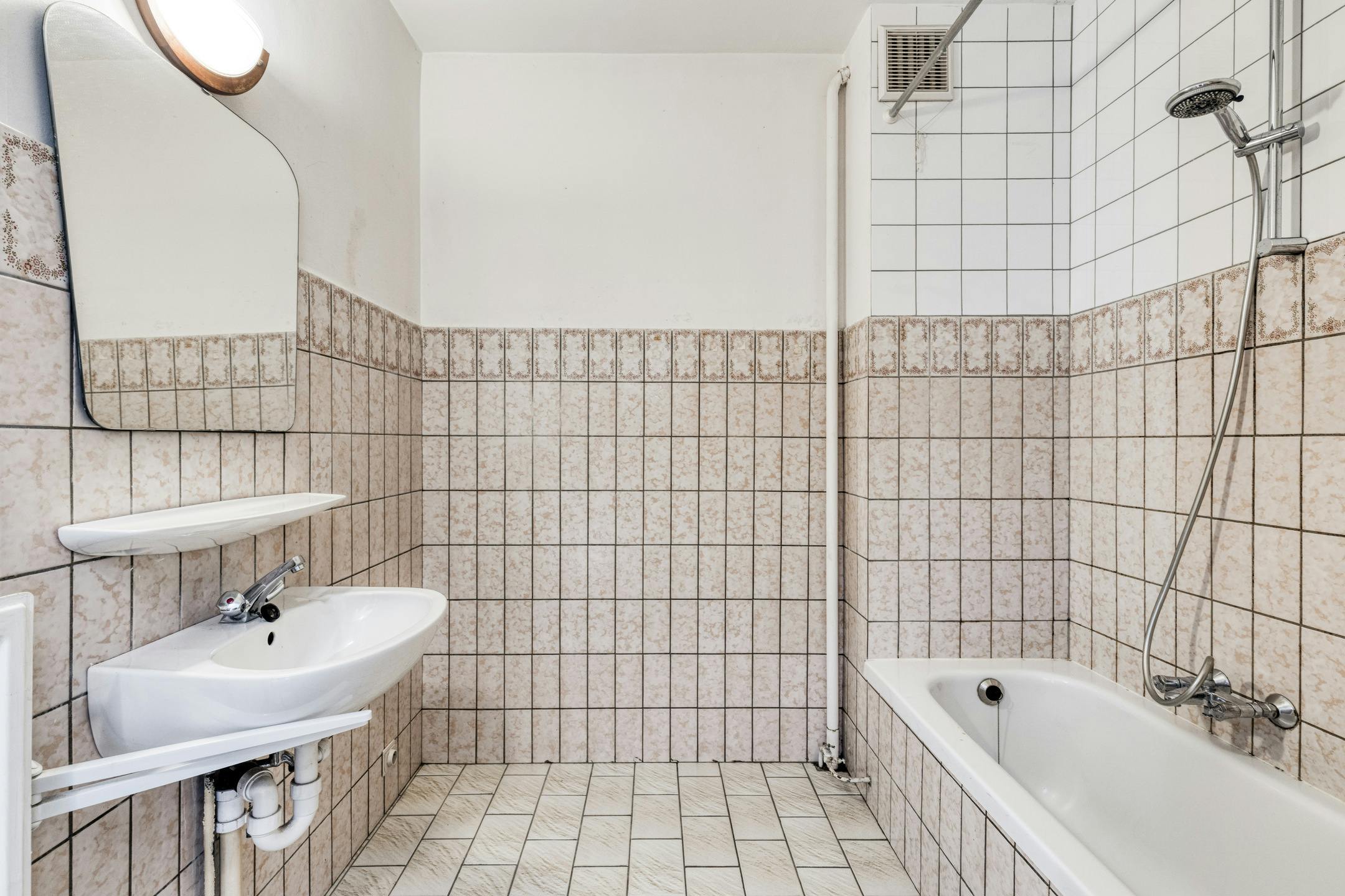 Opbrengsteigendom in de gegeerde "Vogeltjeswijk" te Merksem foto 36