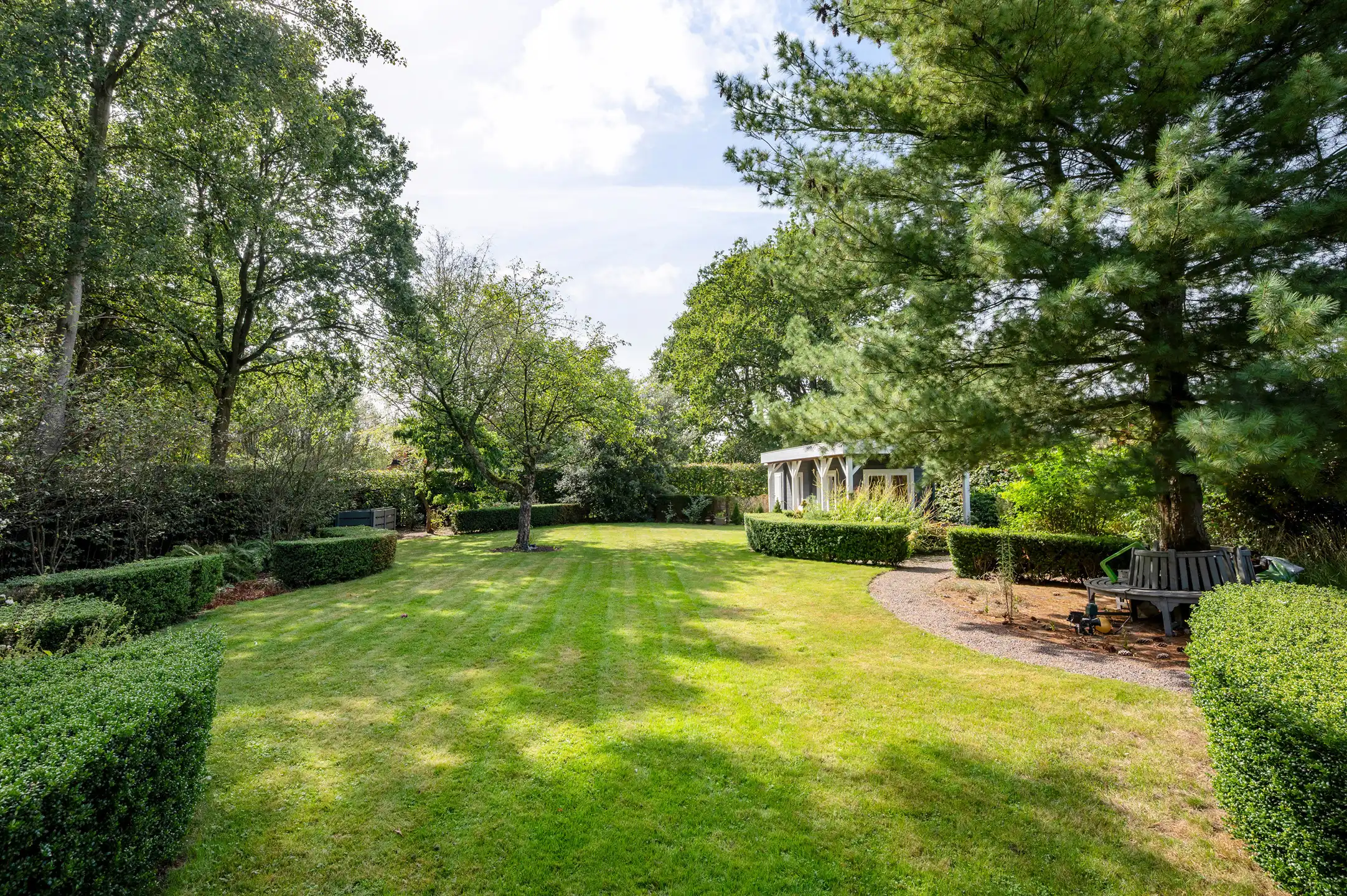 Moderne EPC A-villa op toplocatie nabij scholen en station, met prachtige tuin en privacy foto 36