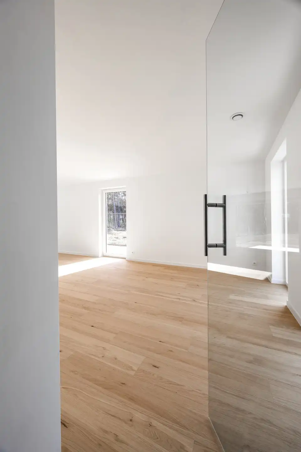 Stijlvolle nieuwbouwkoppelwoning met adembenemend boszicht foto 5