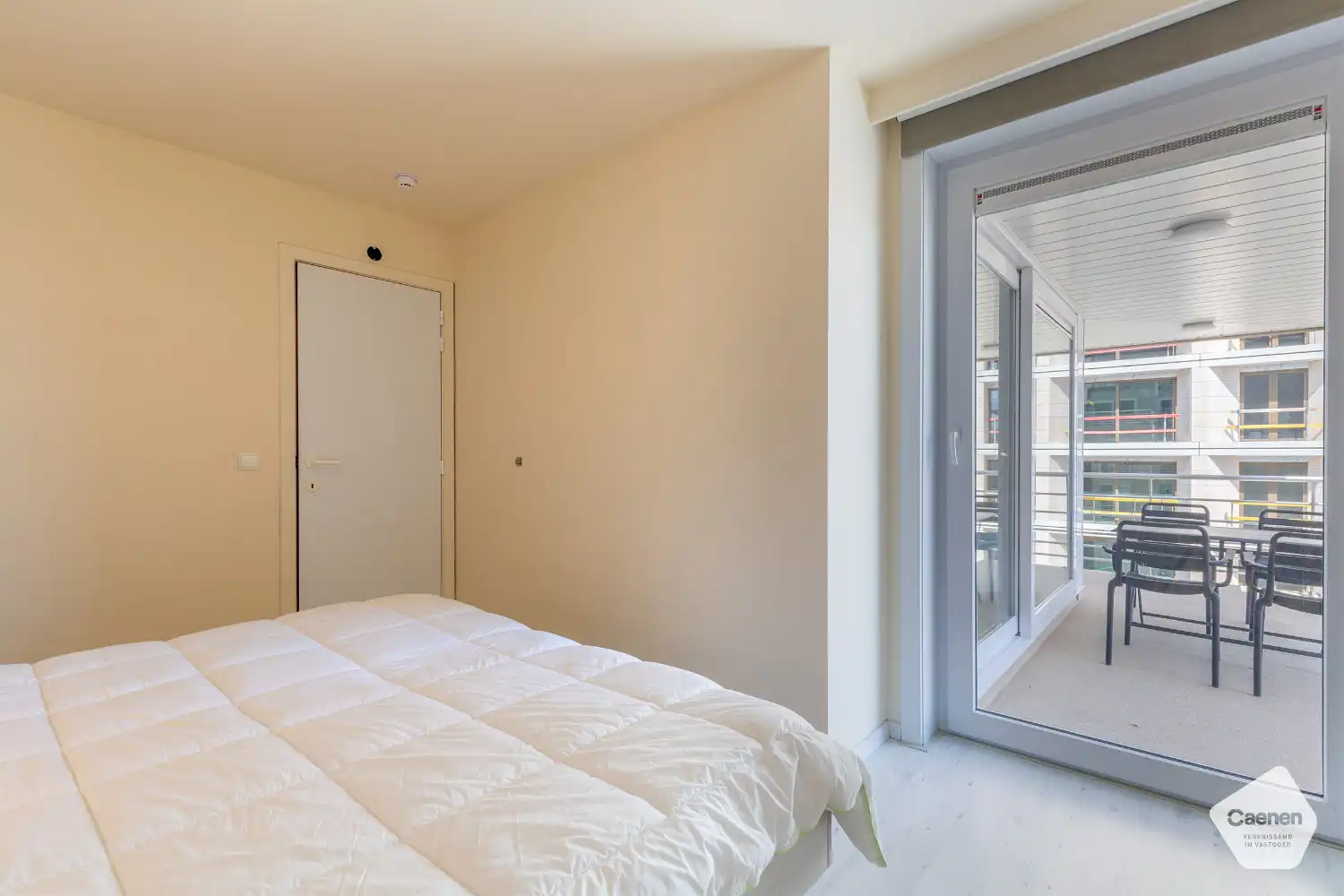 Fantastisch onderhouden hoekappartement met 2 slaapkamers foto 9