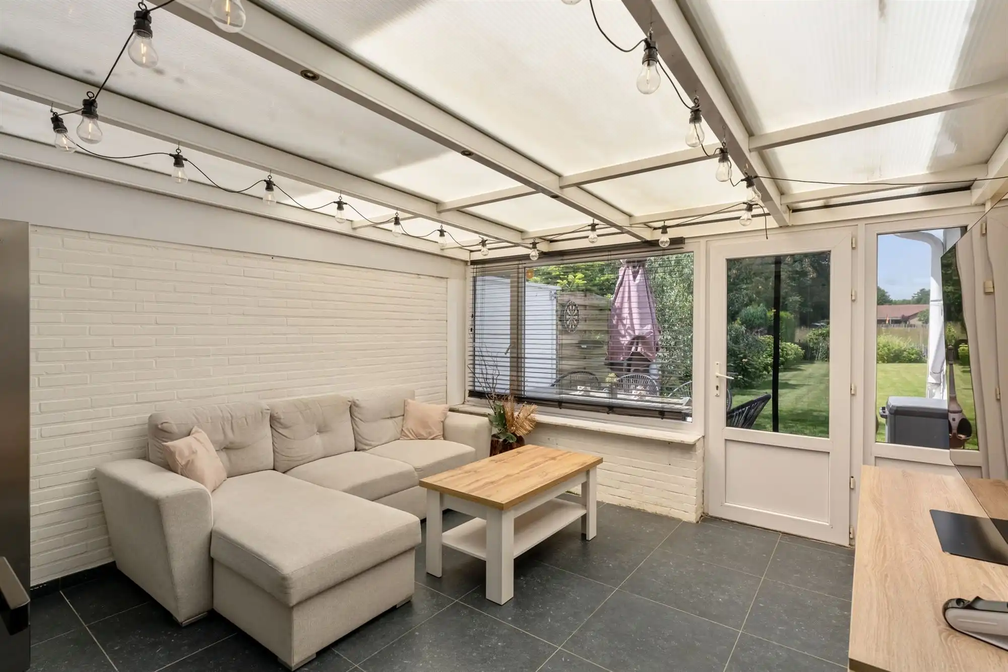Gerenoveerde halfvrijstaande woning op perceel van 5a 57ca te Neeroeteren foto 11