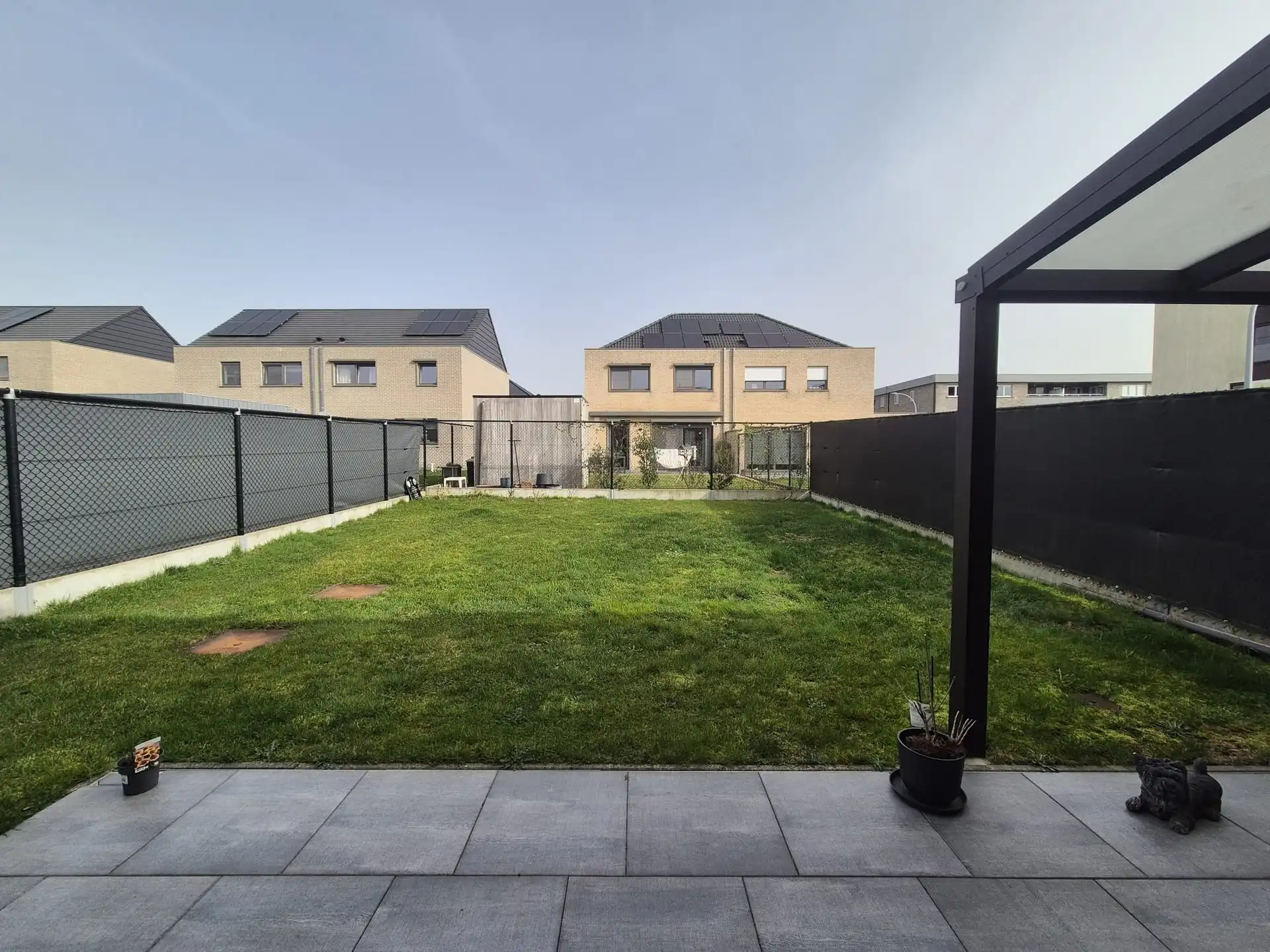 Rustig gelegen nieuwbouw woning met terras en tuin. foto 10