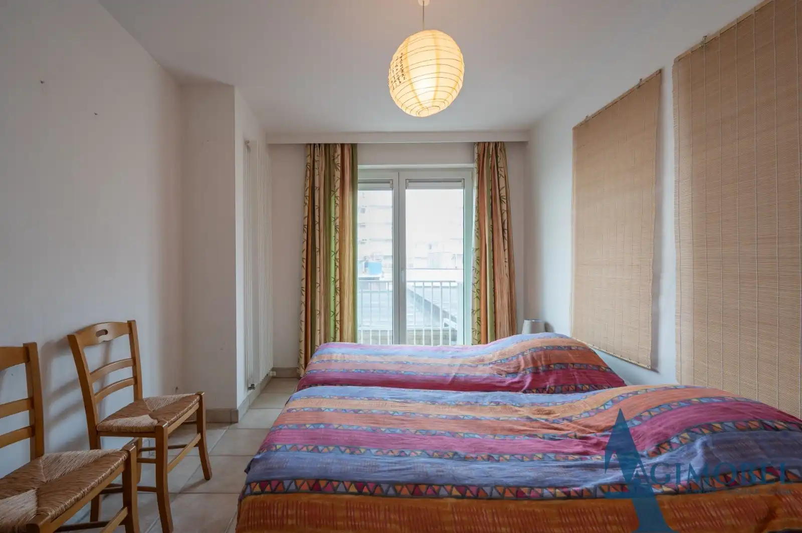 Uitzonderlijk ruim appartement met 4 slaapkamers, veel lichtinval en garage mogelijk vlakbij het Rubensplein! foto 15