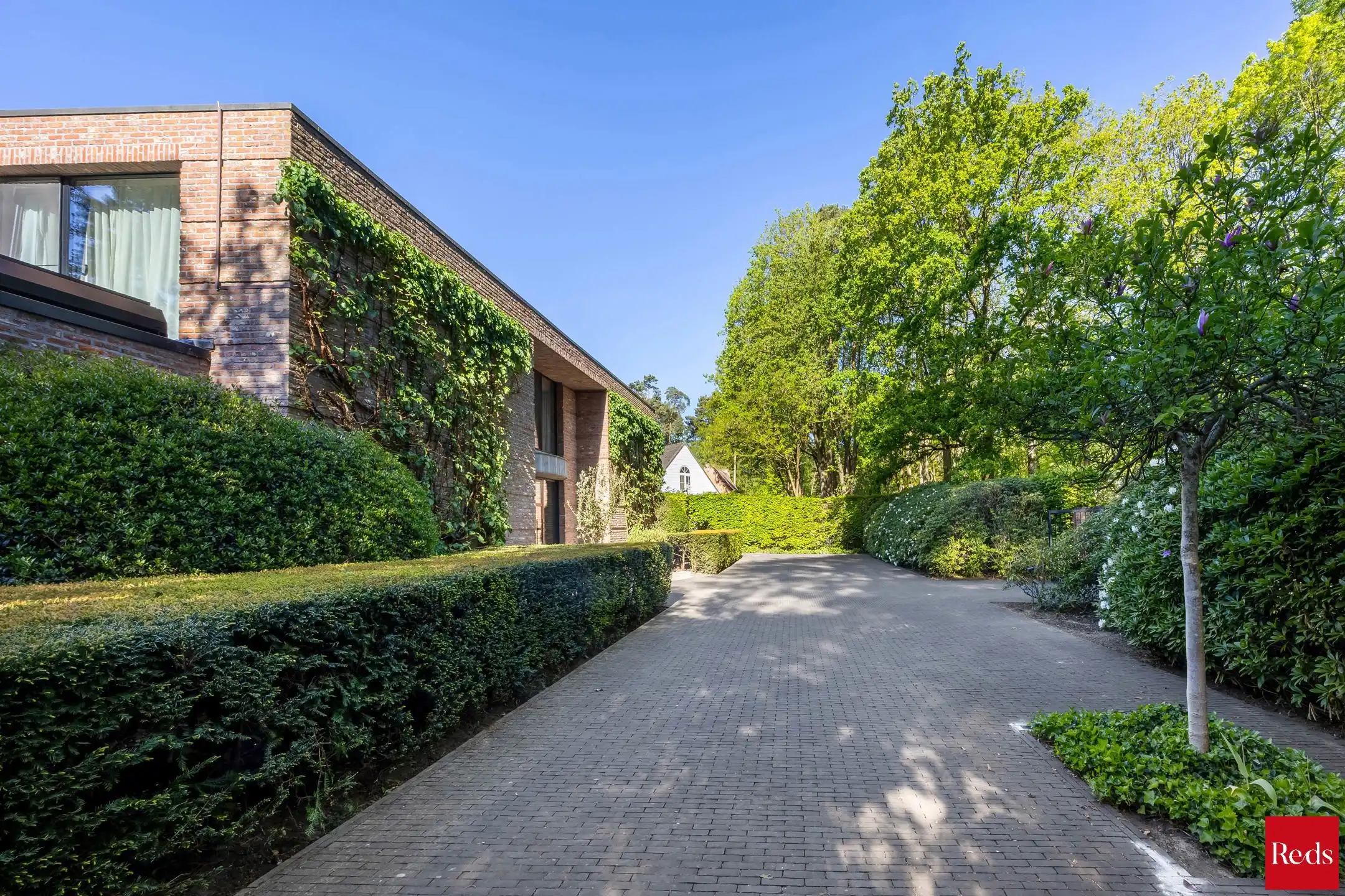 Architectenvilla met zwembad en ZW tuin in Hof Ter Linden foto 56