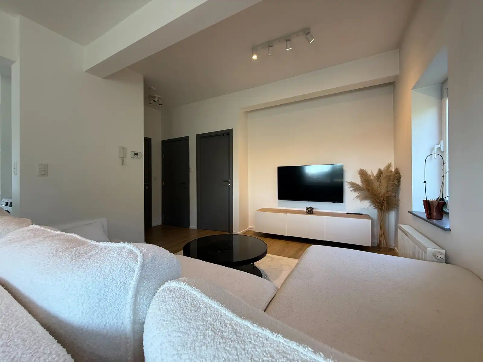 Lichtrijk appartement zonder gemeenschappelijke kosten foto 10