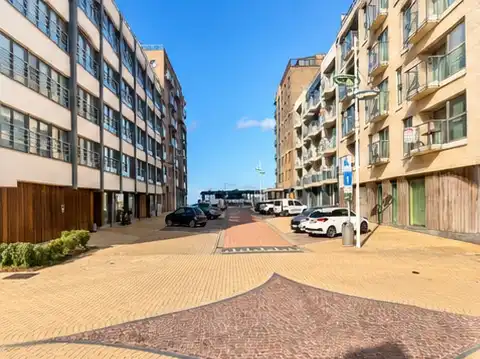 Dakappartement met twee ruime terrassen op slechts 50 meter van zee foto 5