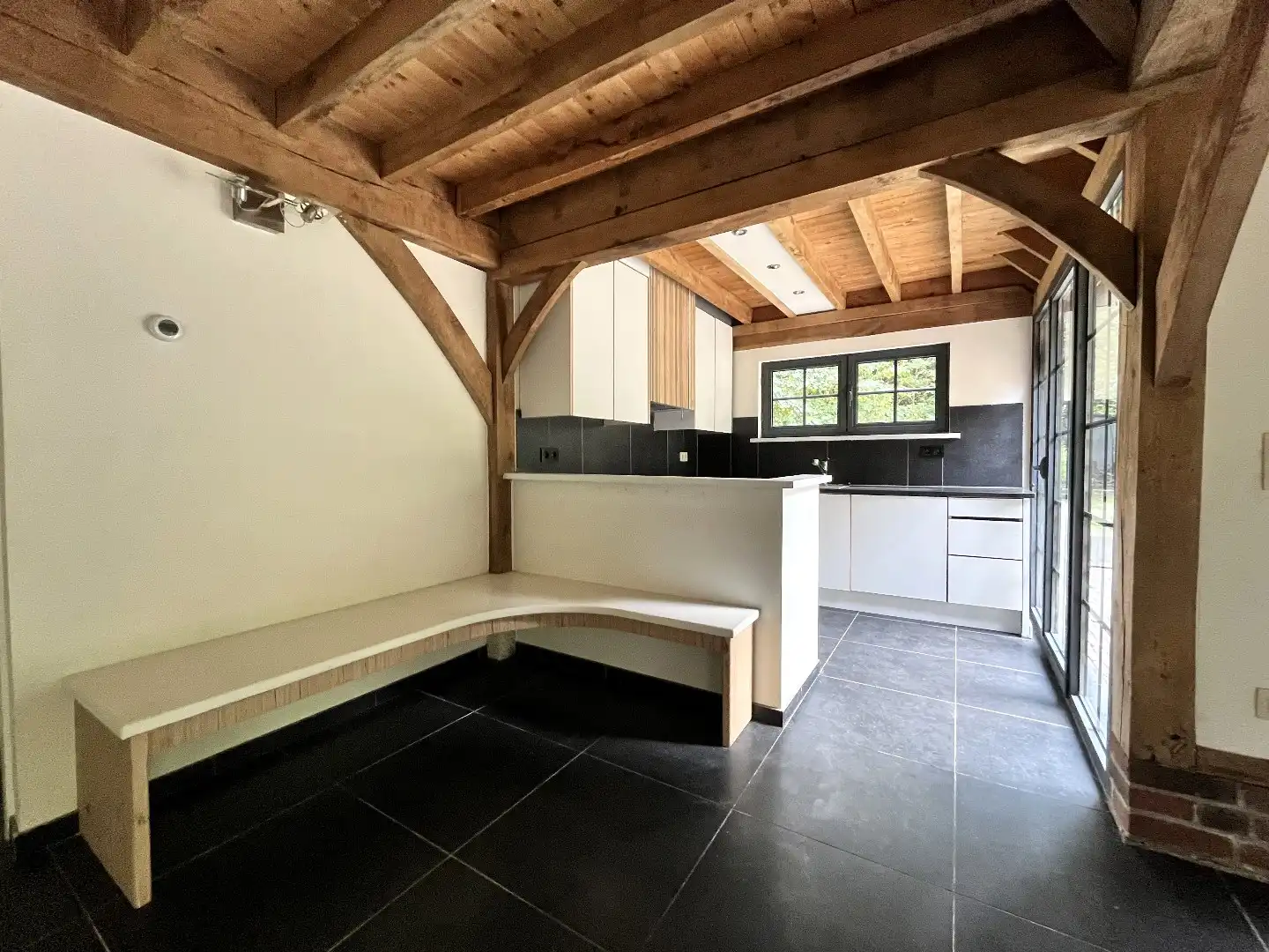 Charmante woning met 3 slaapkamers in groene omgeving foto 6