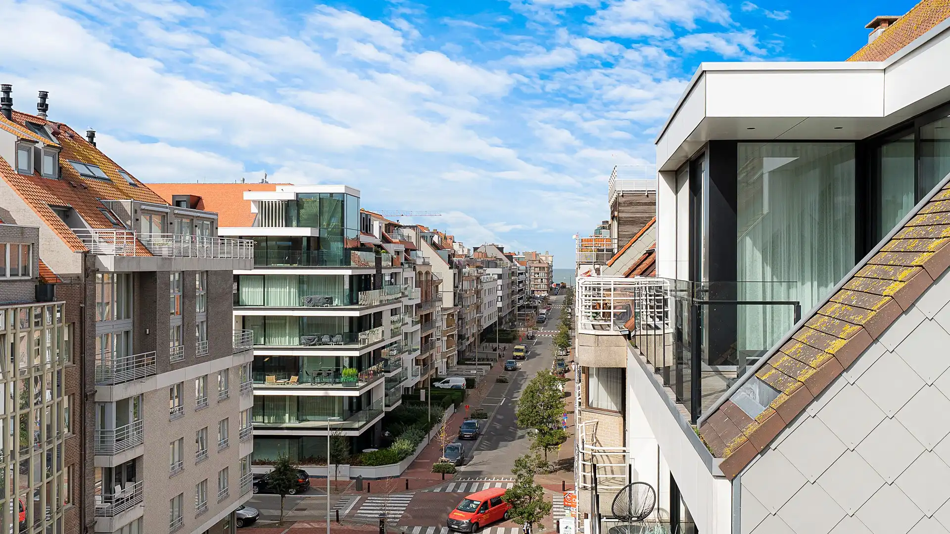 Ruime gerenoveerde duplex met 5 slaapkamers in Knokke. foto 10