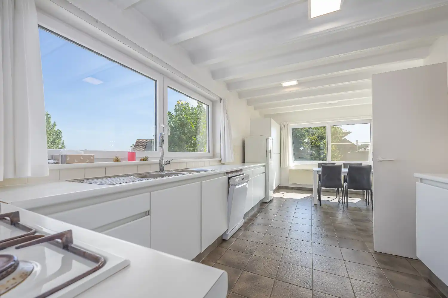 Ruime villa met drie slaapkamers op een toplocatie in Middelkerke! foto 12