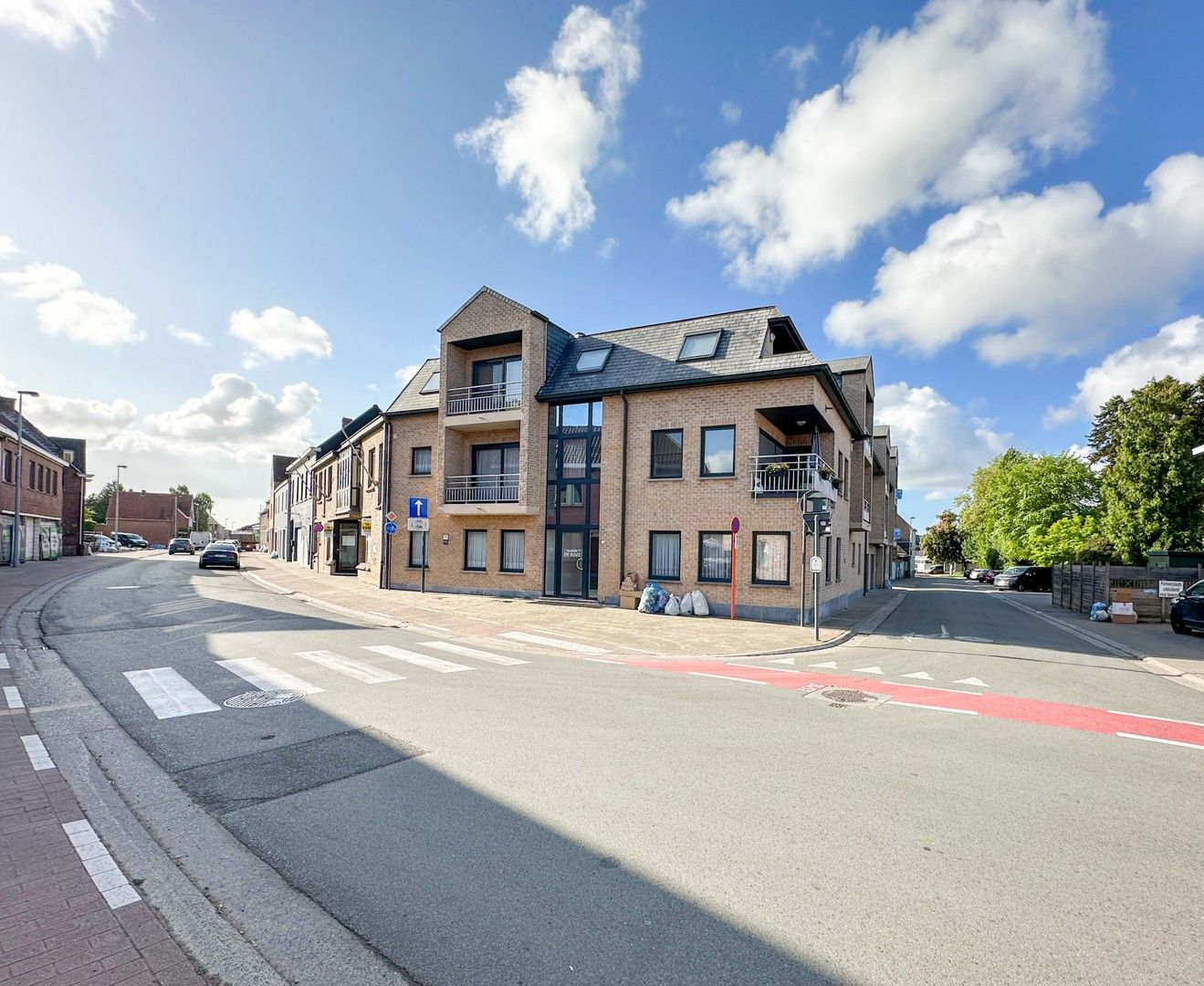 Aangenaam appartement met een doordachte indeling en een rustige ligging in het centrum foto {{pictureIndex}}