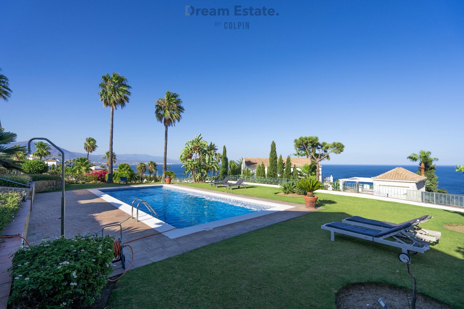 Fantastische villa met unieke verzichten en grote tuin foto 2