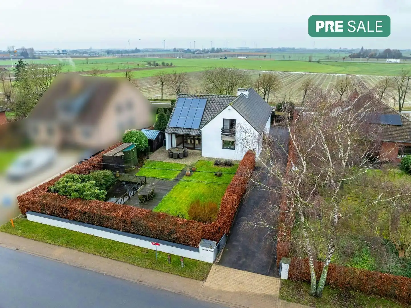 Riante villa met 5 slaapkamers en EPC B te koop in Sint-Jan foto {{pictureIndex}}