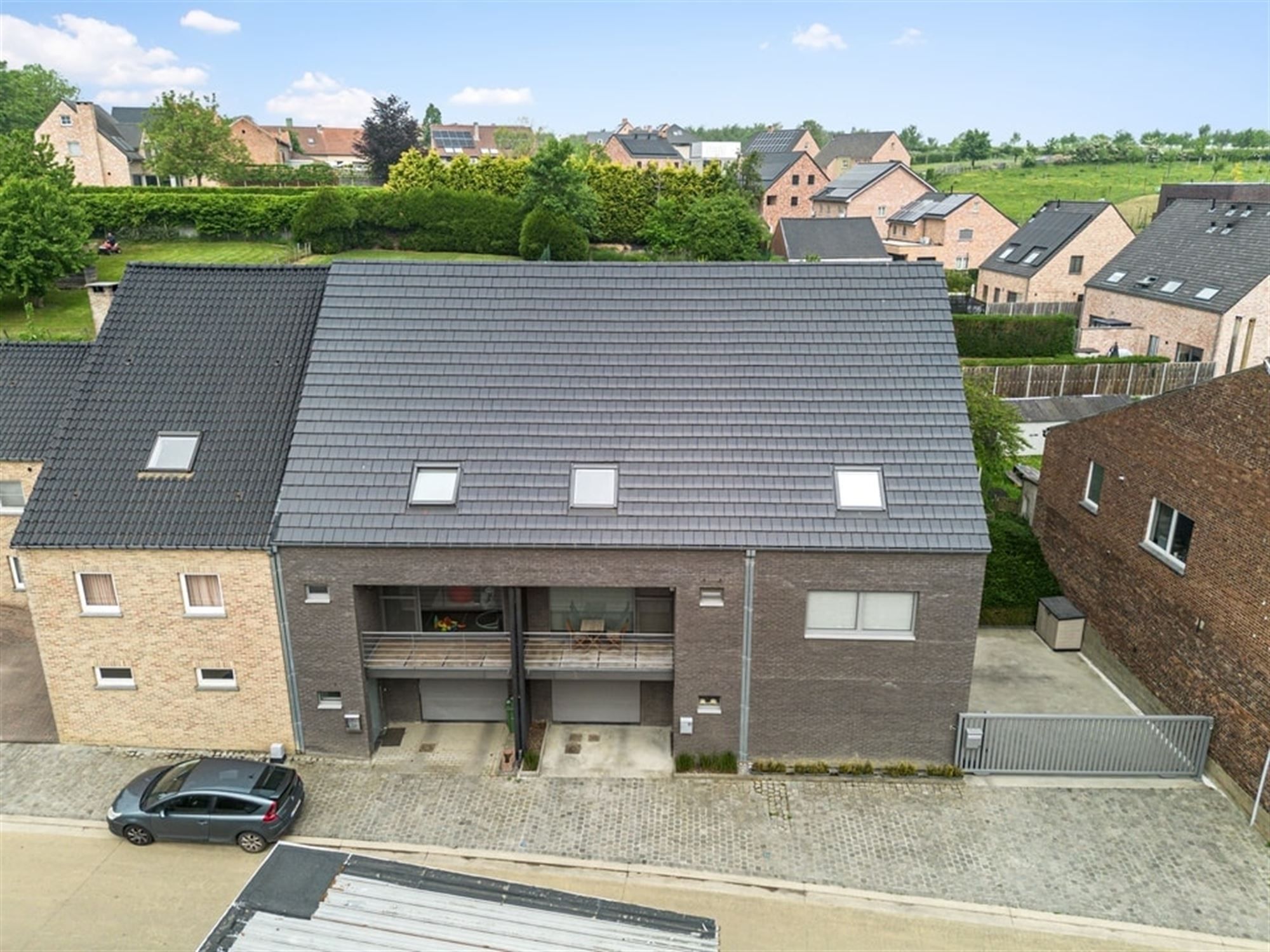 KNAPPE GEZINSWONING MET GEZELLIGE TUIN IN GROOT-GELMEN foto 2