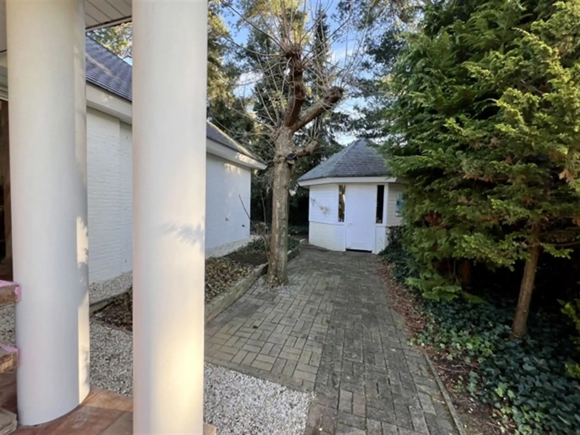 Statig landgoed met binnenzwembad op toplocatie foto 69