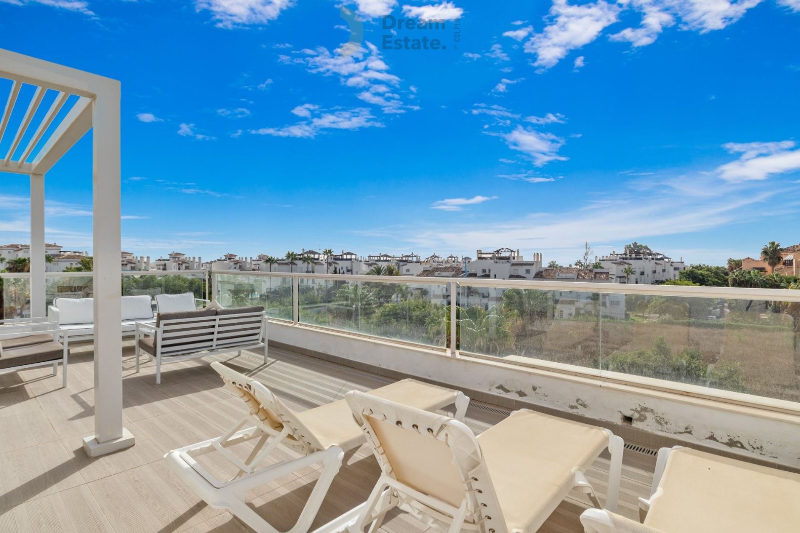 Modern penthouse, ideally located in San Pedro de Alcantara, Marbella. foto 21