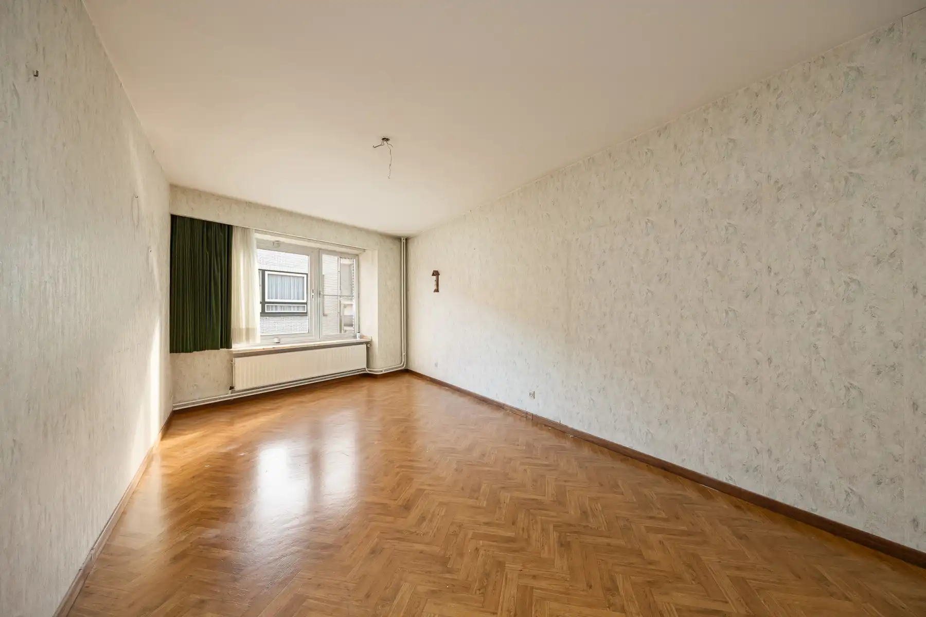 Een ruim handelspand met bovengelegen woning gelegen aan de Zeshoek in Turnhout.  foto 17