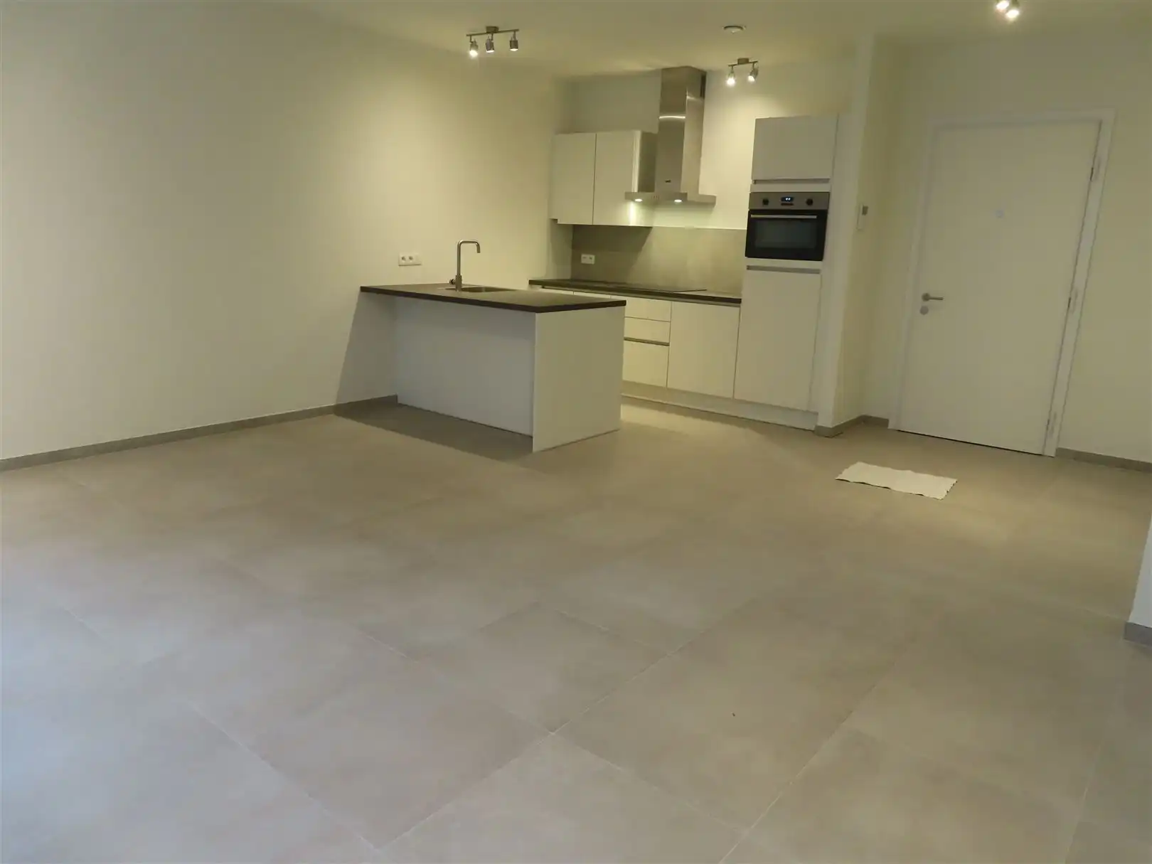 Energieneutraal nieuwbouw tweeslaapkamer appartement  foto {{pictureIndex}}