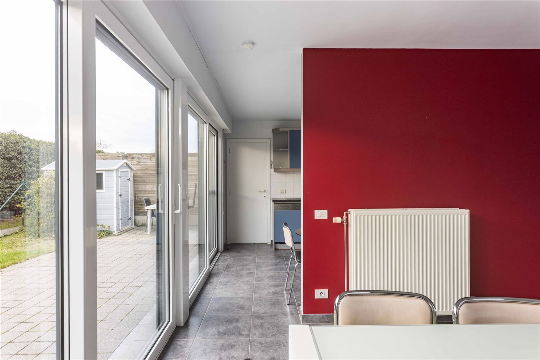 Ruime gezinswoning met zonnige tuin in Lievegem. foto 6