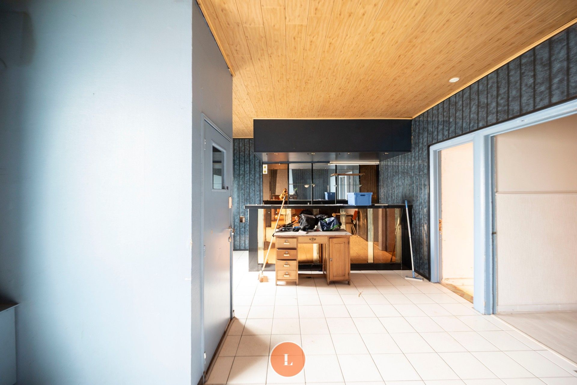 Te renoveren handelshuis met tuin foto 14