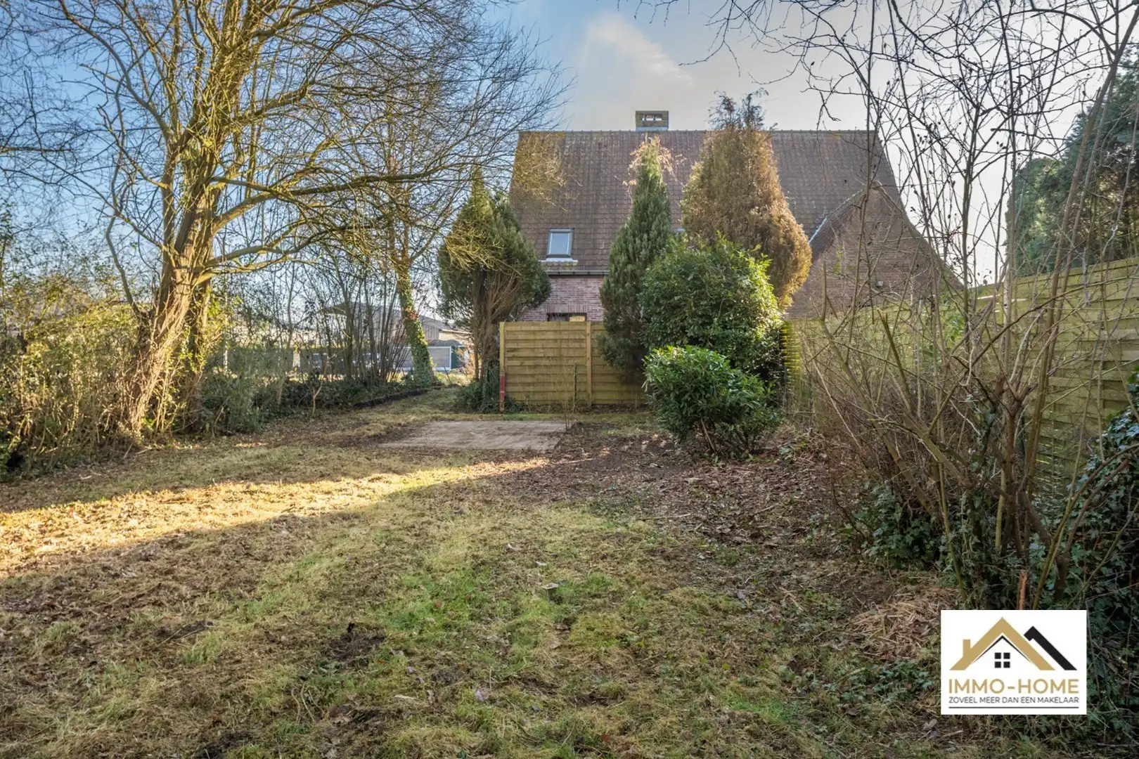 Halfopen bebouwing nabij centrum Lokeren foto 8