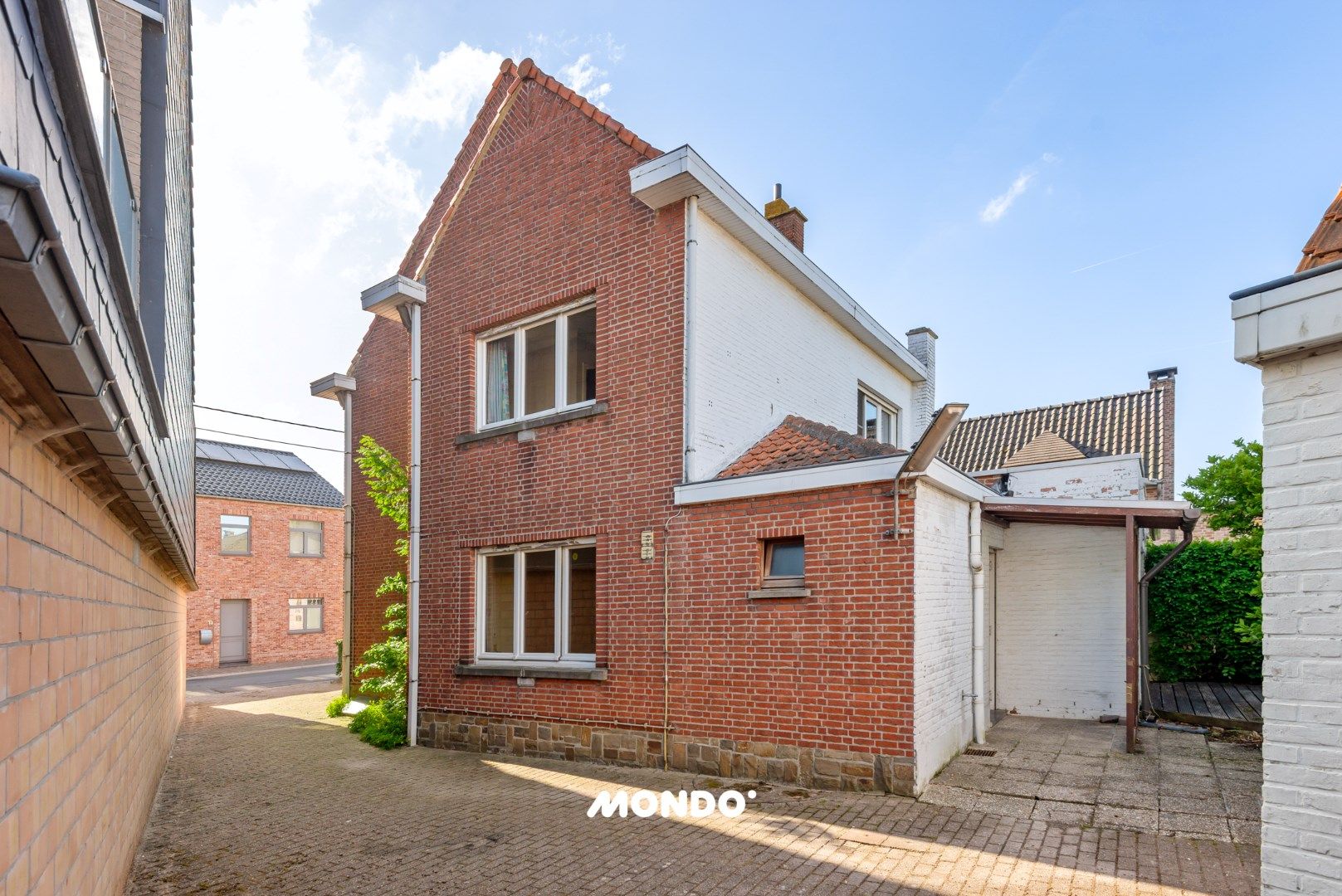 Charmant renovatieproject in Opwijk! foto 2