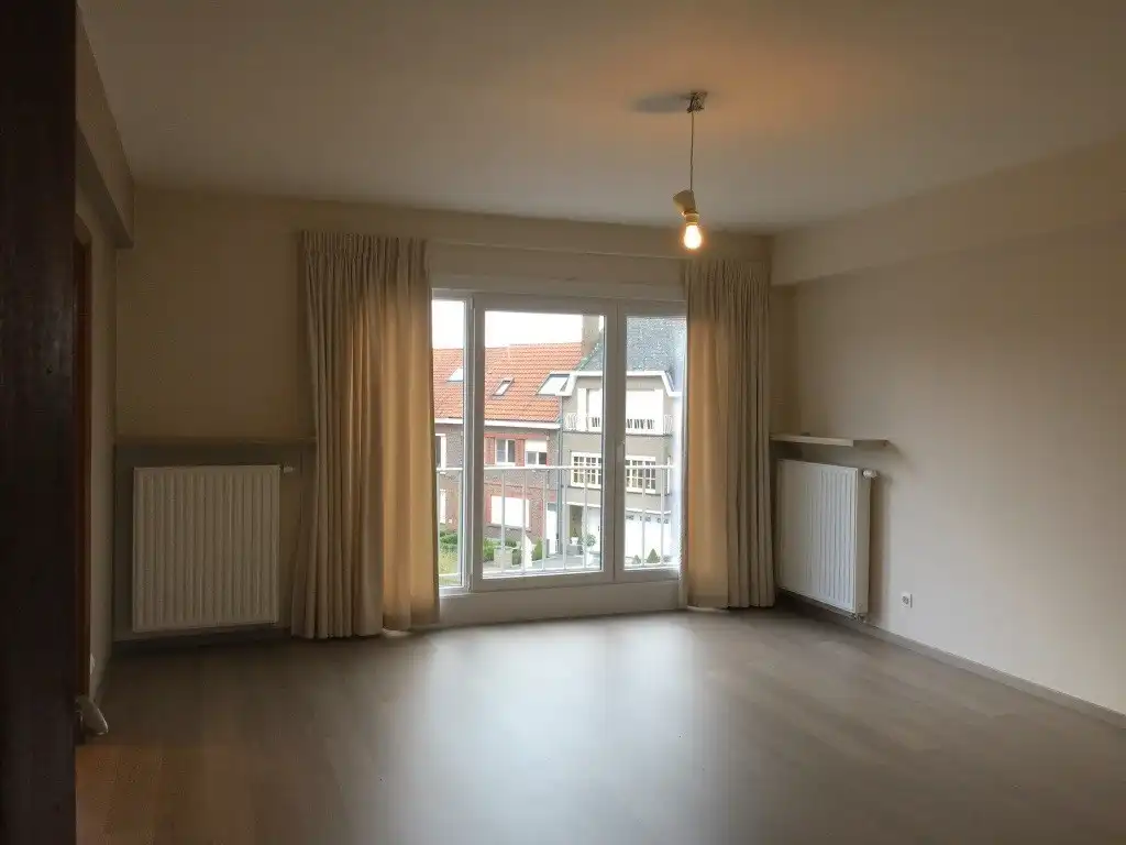 Appartement 2 slpk INCLUSIEF garage en berging - vlak bij het station van Merchtem foto 3