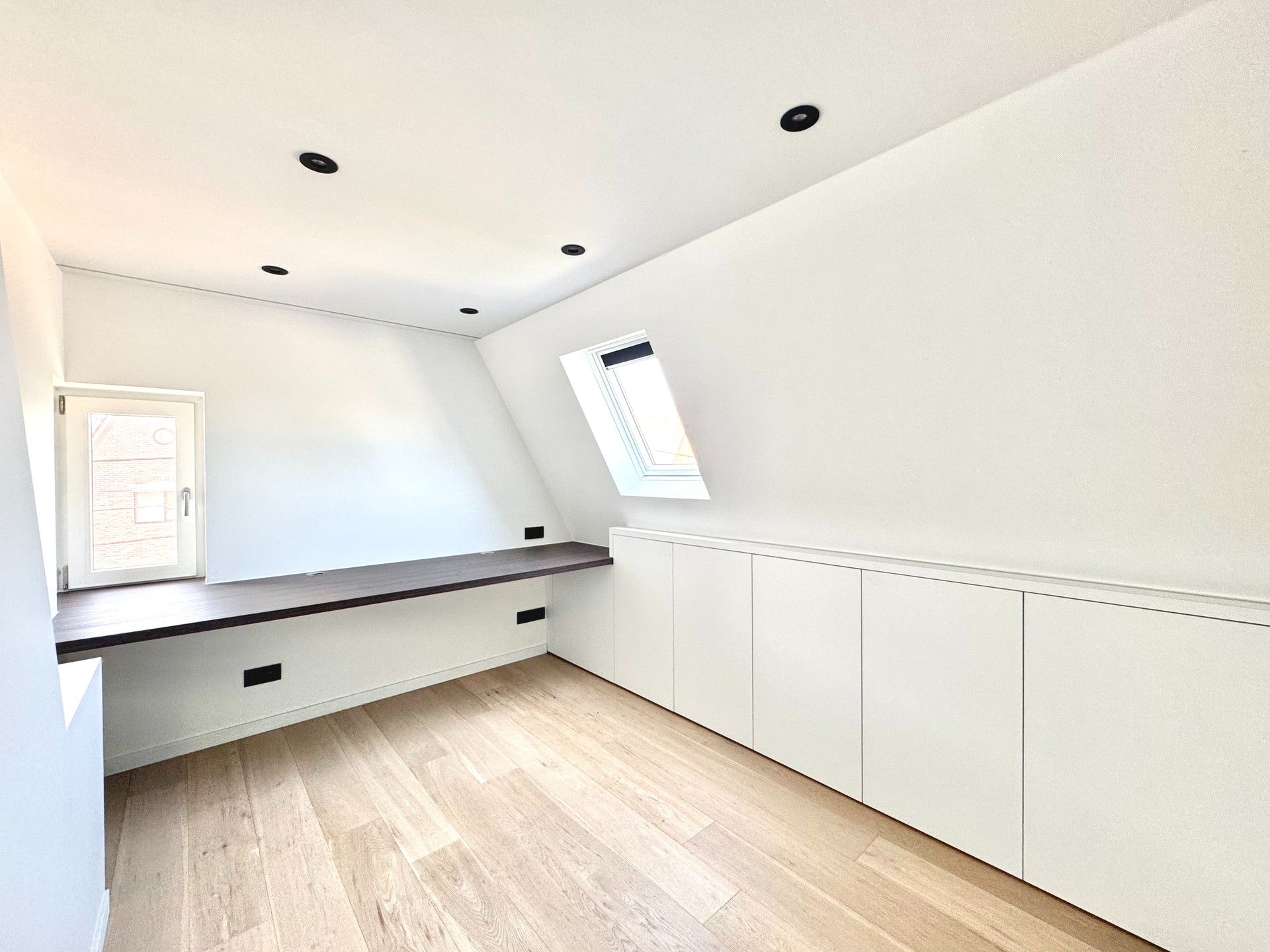 HALFOPEN WONING MET 3 KAMERS EN TERRAS foto 23