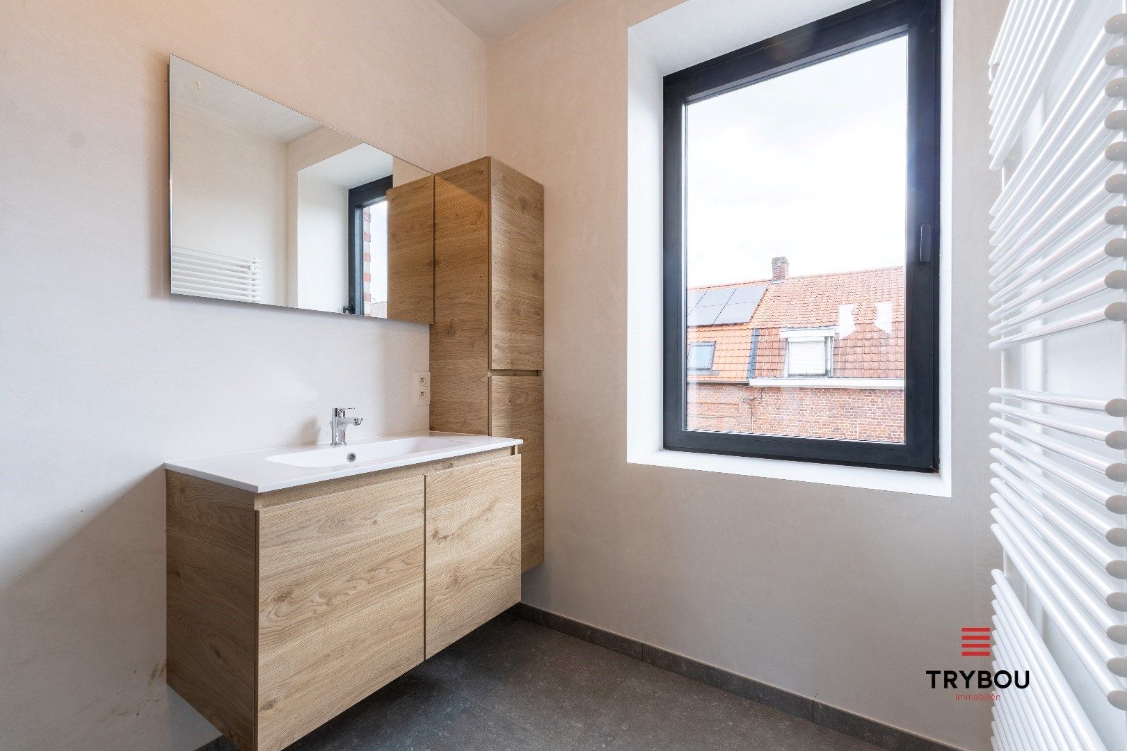 Instapklare gezinswoning in hartje Merkem met 4 slaapkamers en zonnige tuin foto 16
