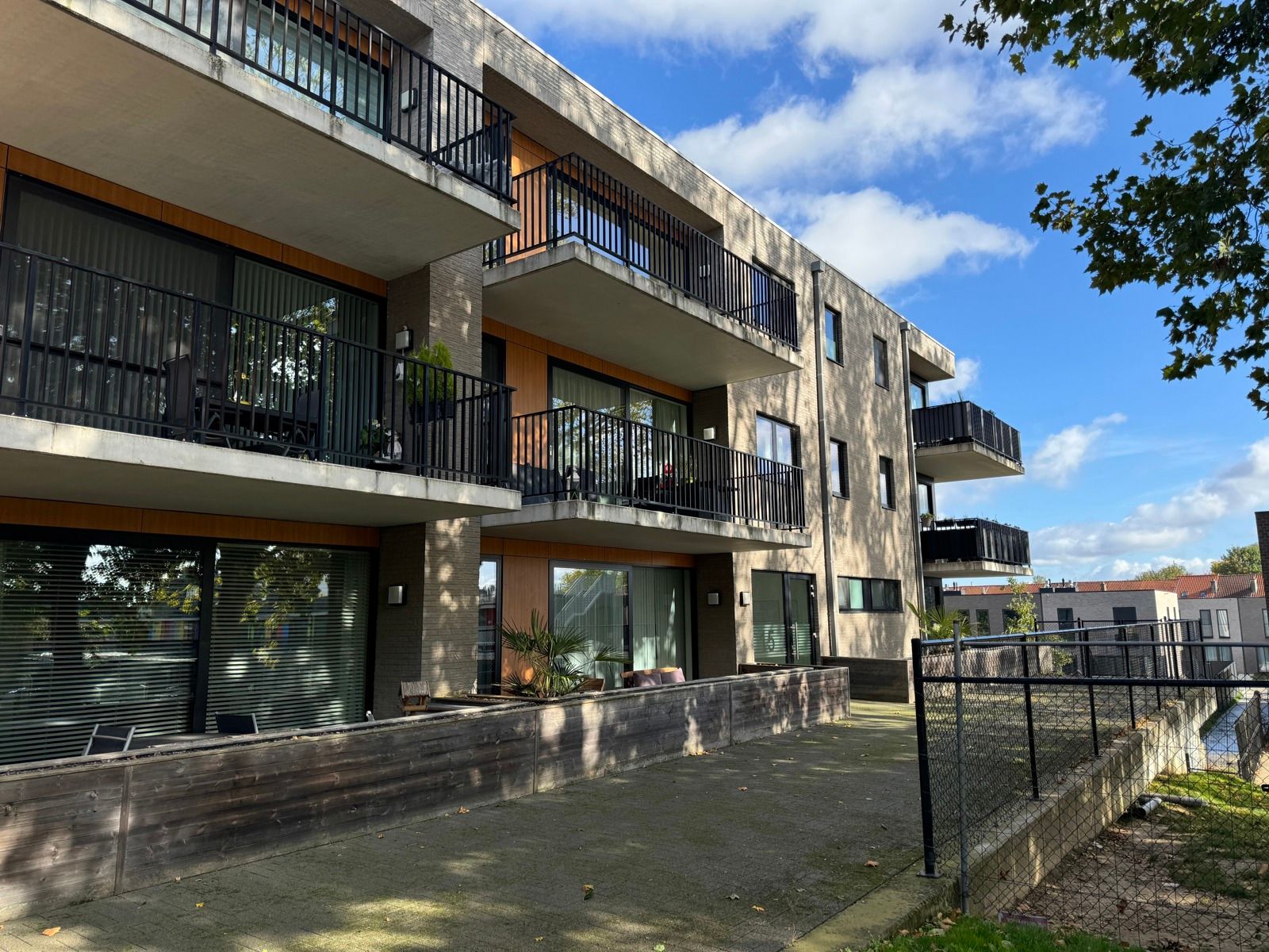 Rustig gelegen appartement met 2 slaapkamers en staanplaats foto 1