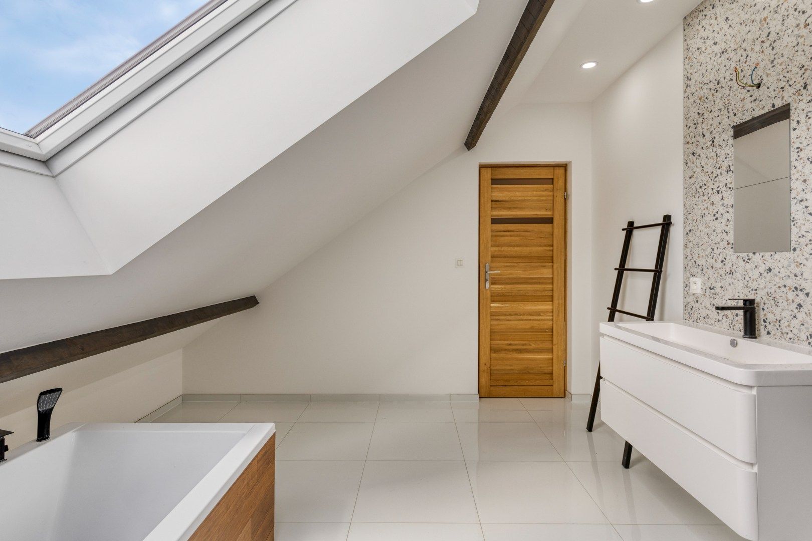 Appartement met 4 slaapkamers en ruim terras in Hamme-Mille! – EPC 103 kWh/m² - bewoonbare opp. 201 m² foto 22